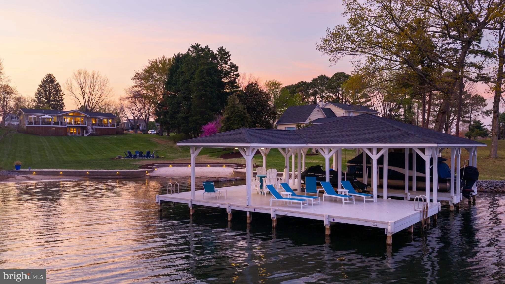 BEAR CASTLE - Residential