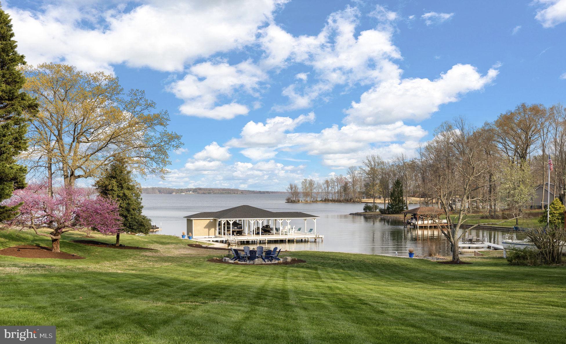 BEAR CASTLE - Residential