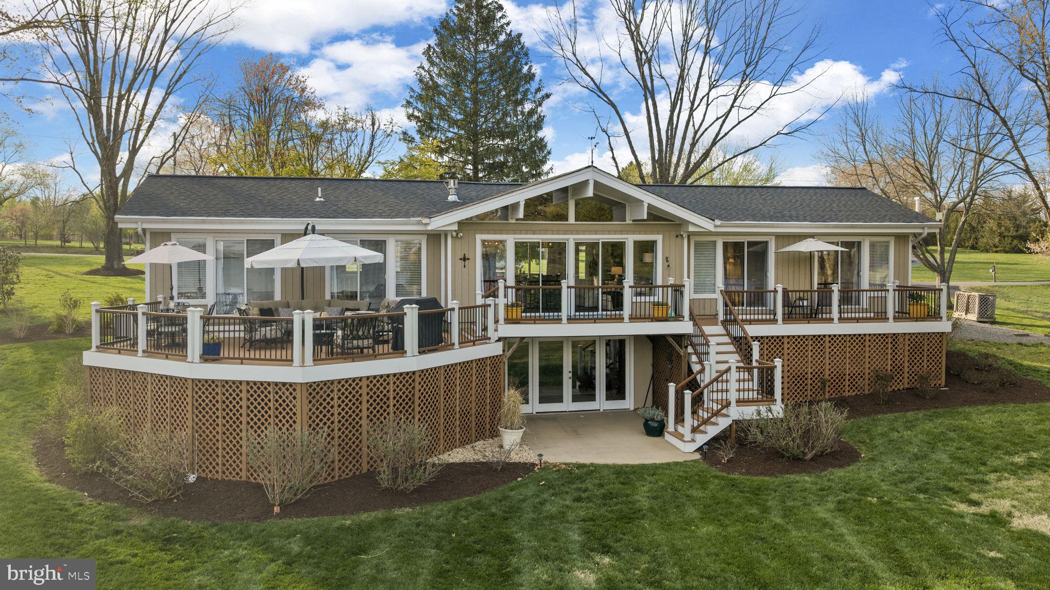 BEAR CASTLE - Residential