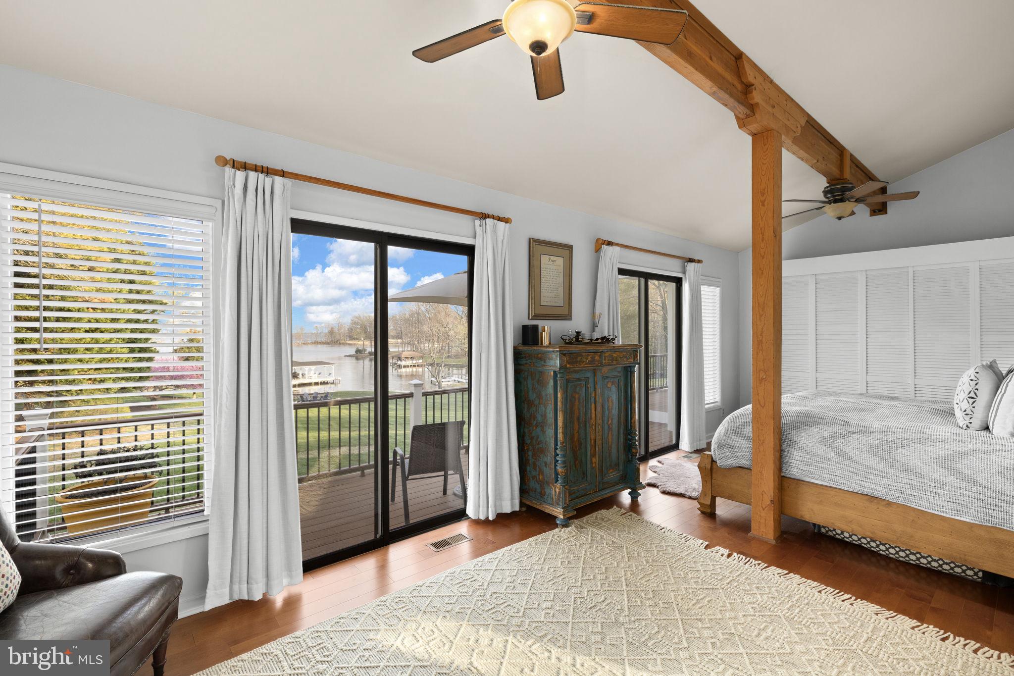 BEAR CASTLE - Residential