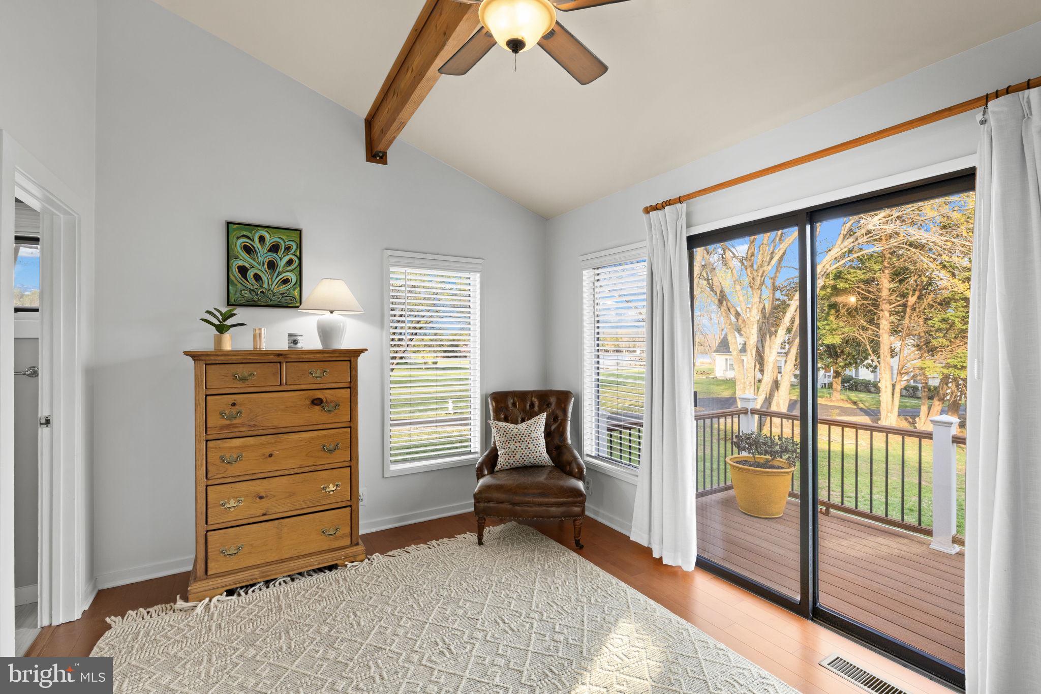 BEAR CASTLE - Residential