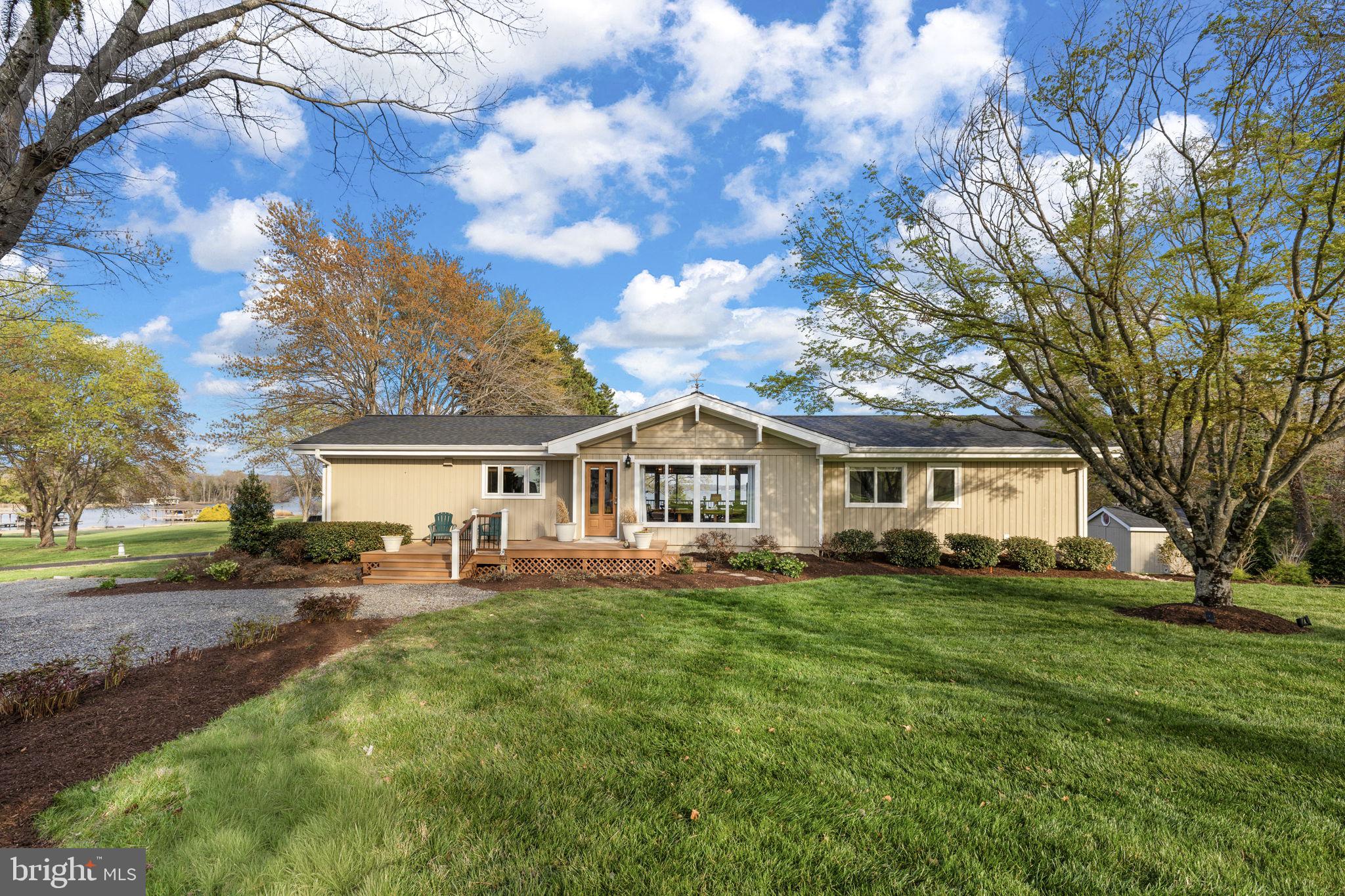 BEAR CASTLE - Residential