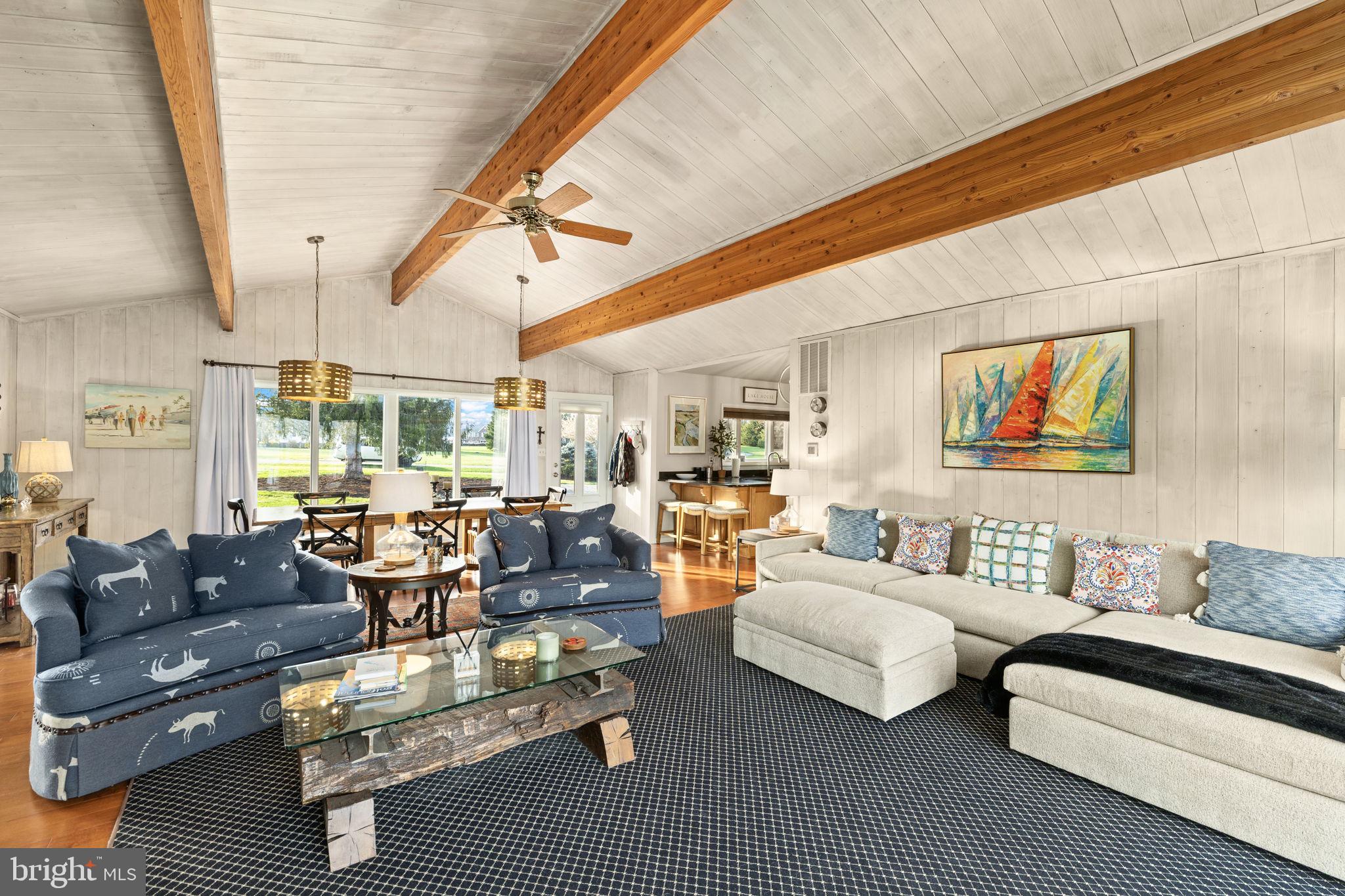 BEAR CASTLE - Residential