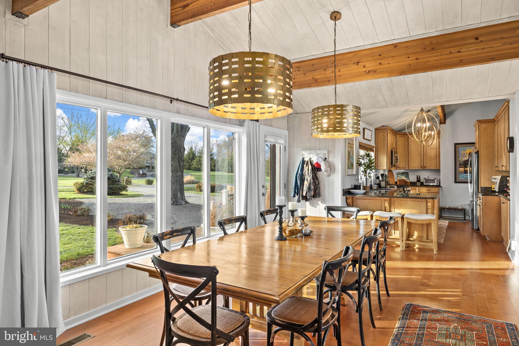 BEAR CASTLE - Residential