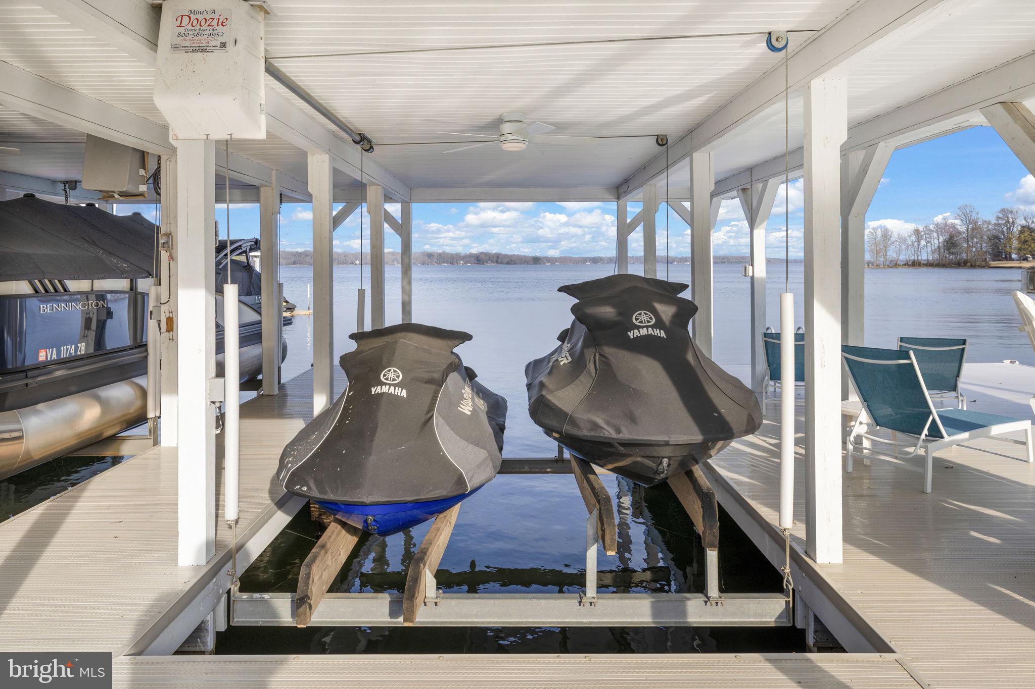 BEAR CASTLE - Residential