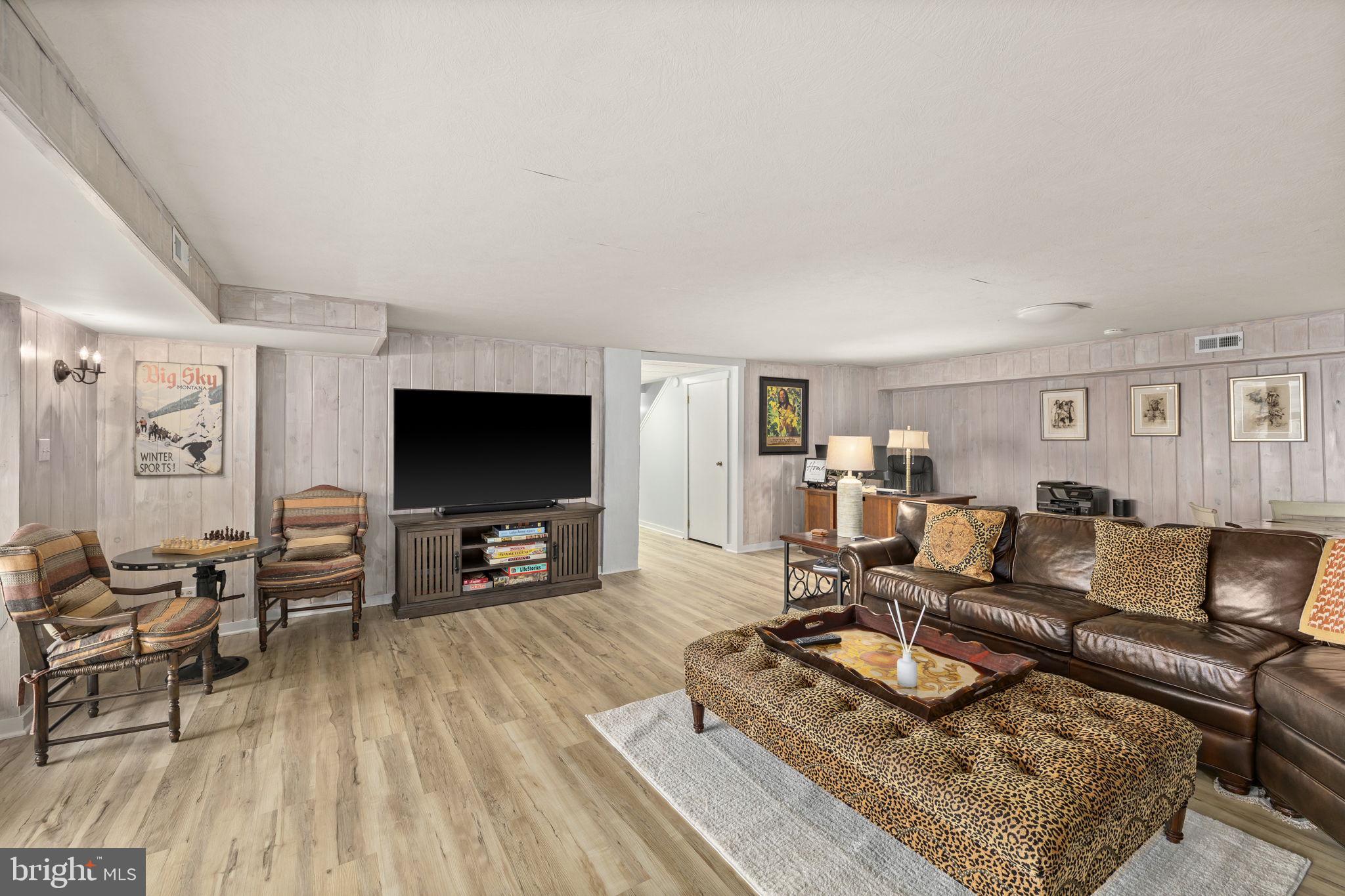 BEAR CASTLE - Residential