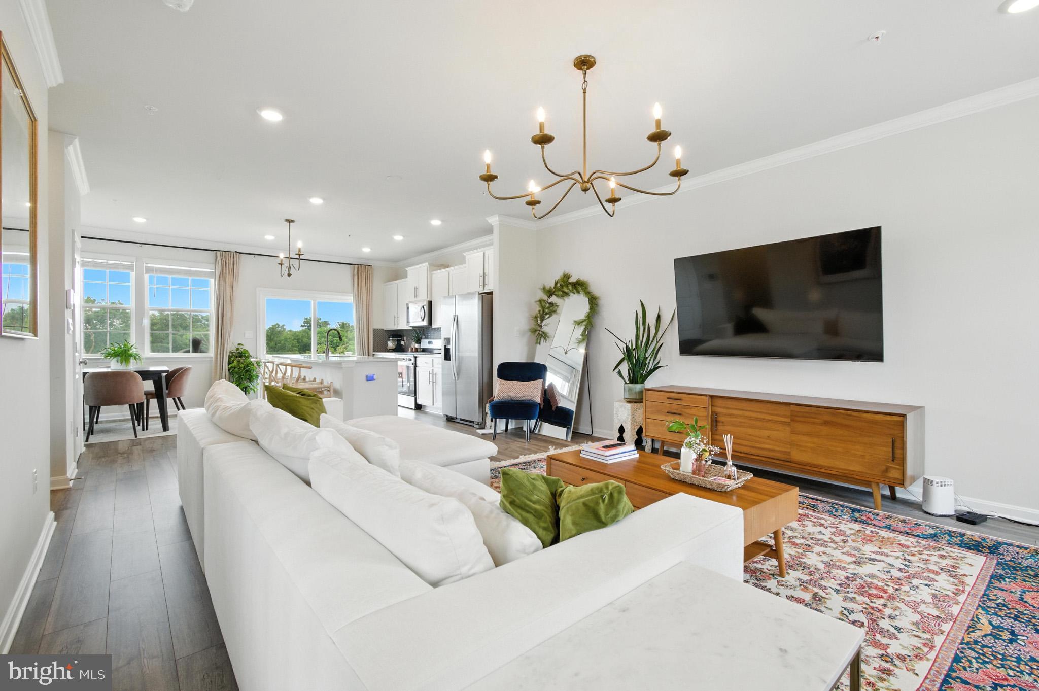 VILLAGES OF WHITE MARSH - Residential Lease