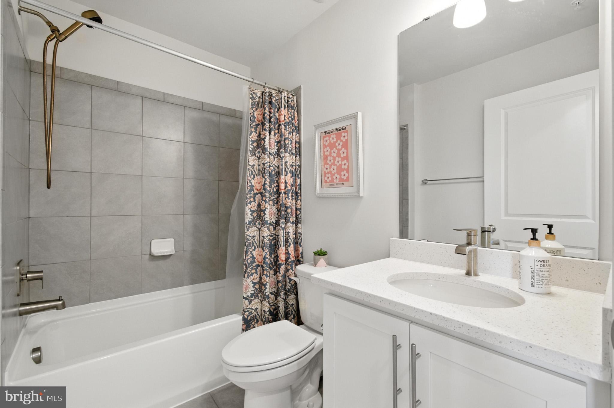 VILLAGES OF WHITE MARSH - Residential Lease