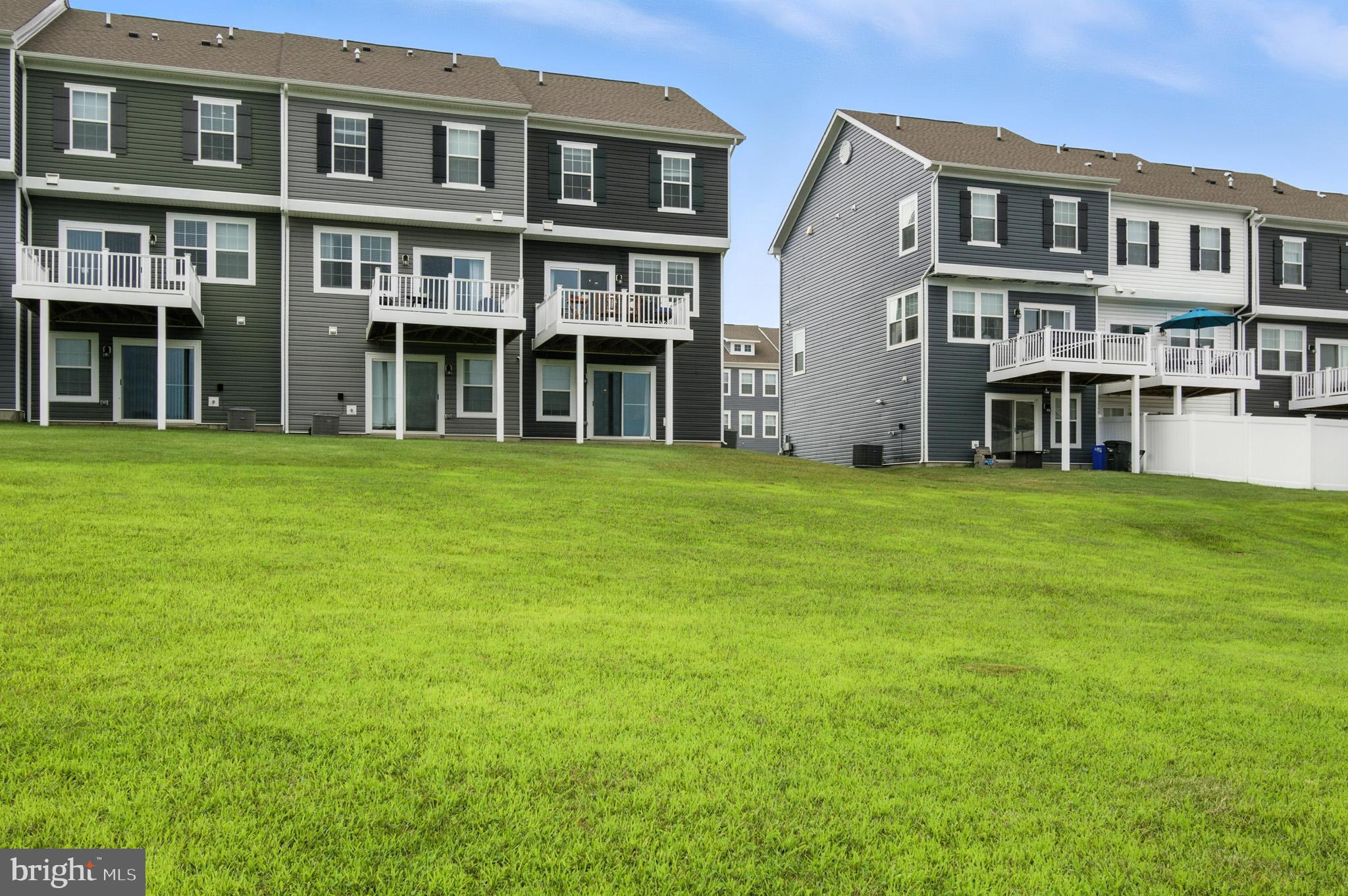 VILLAGES OF WHITE MARSH - Residential Lease