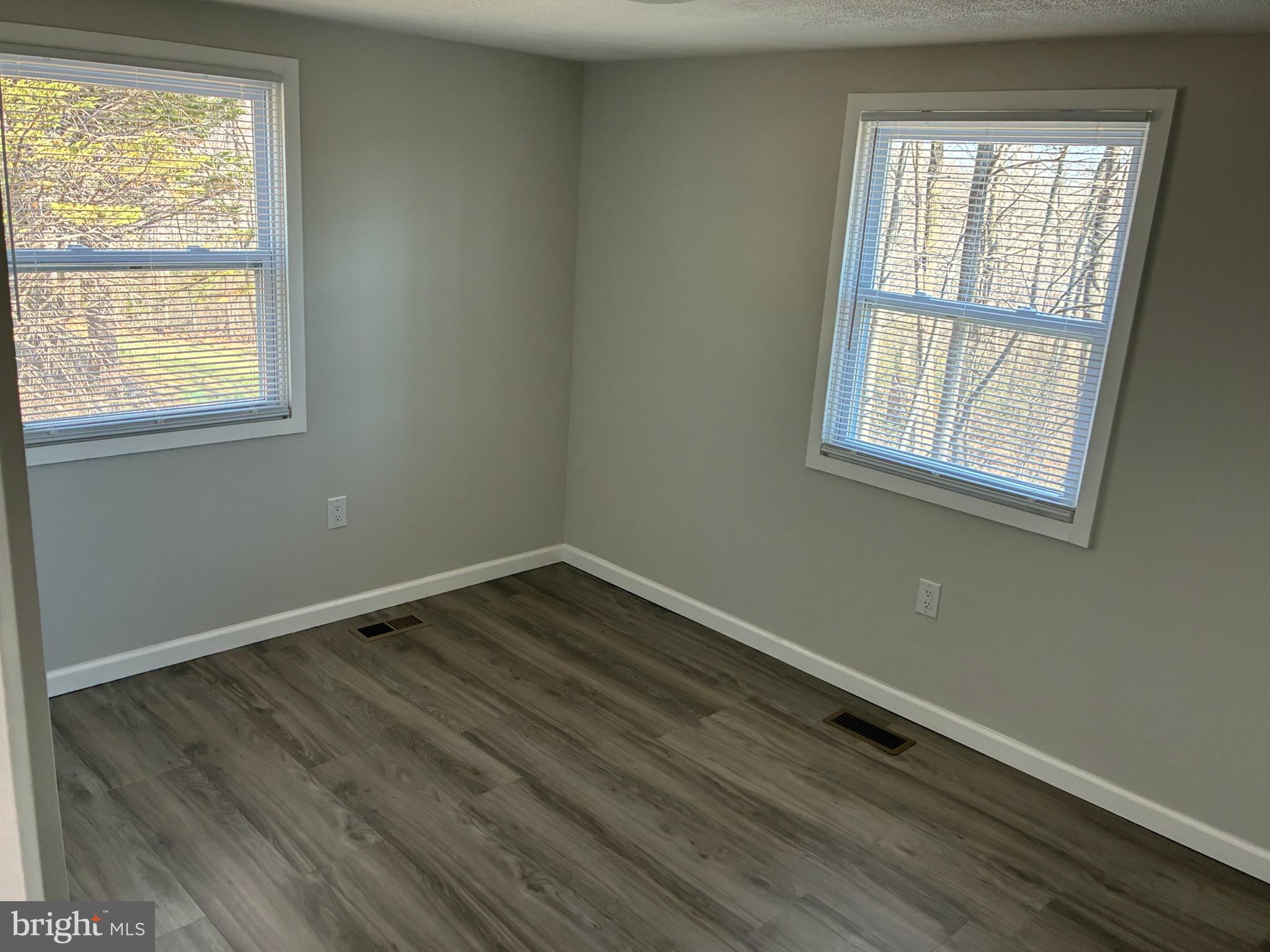 SHAWNEELAND - Residential