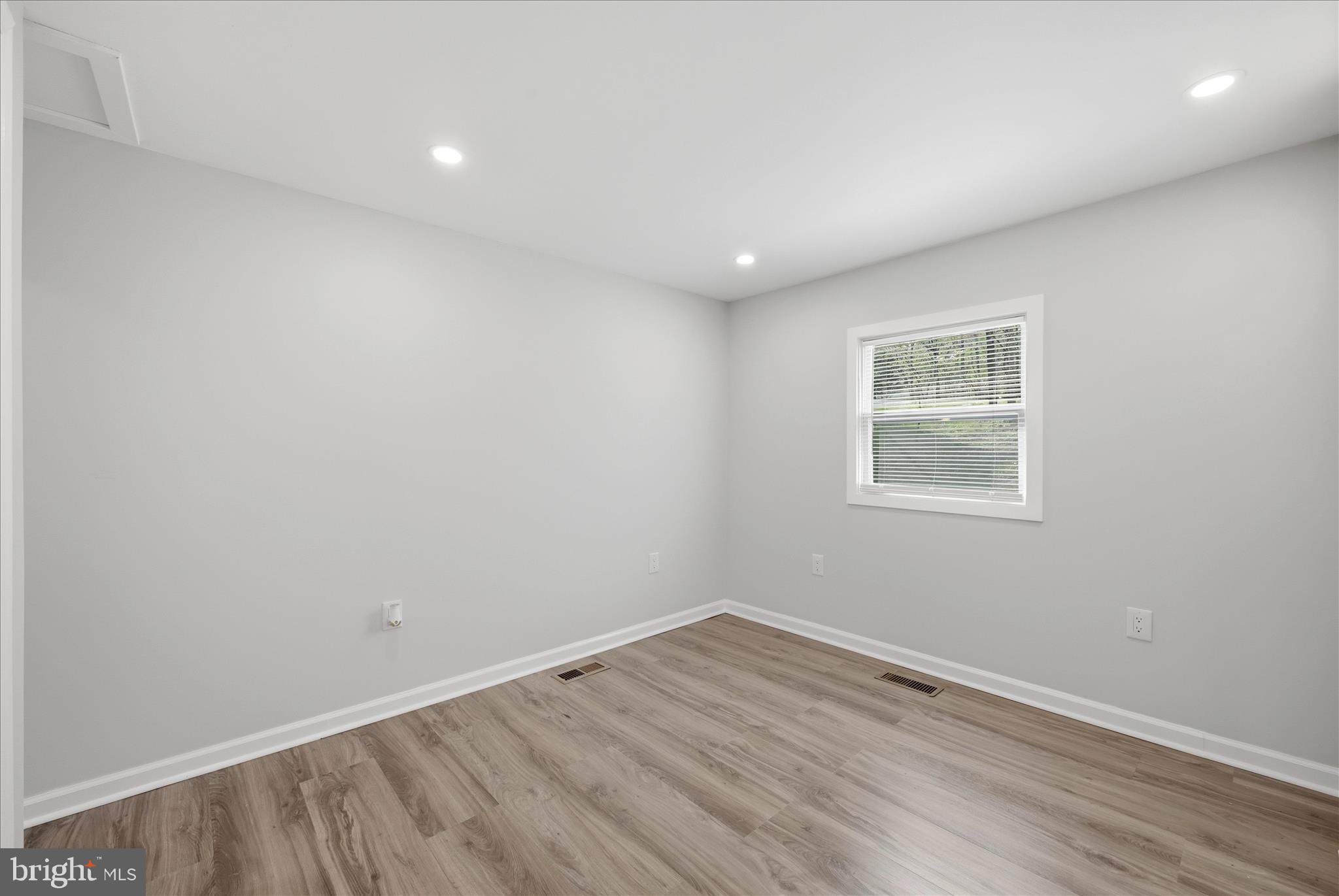 SHAWNEELAND - Residential