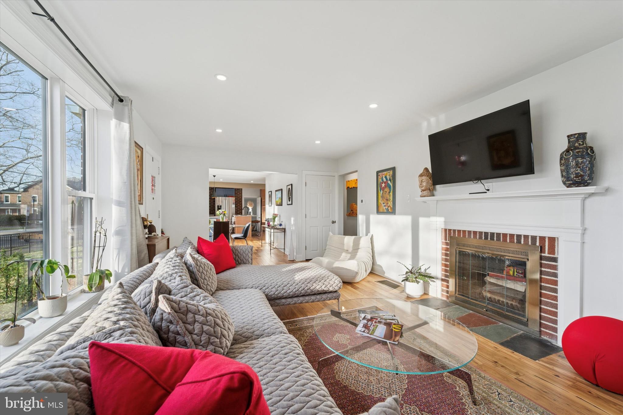 535 N FRANKLIN STREET