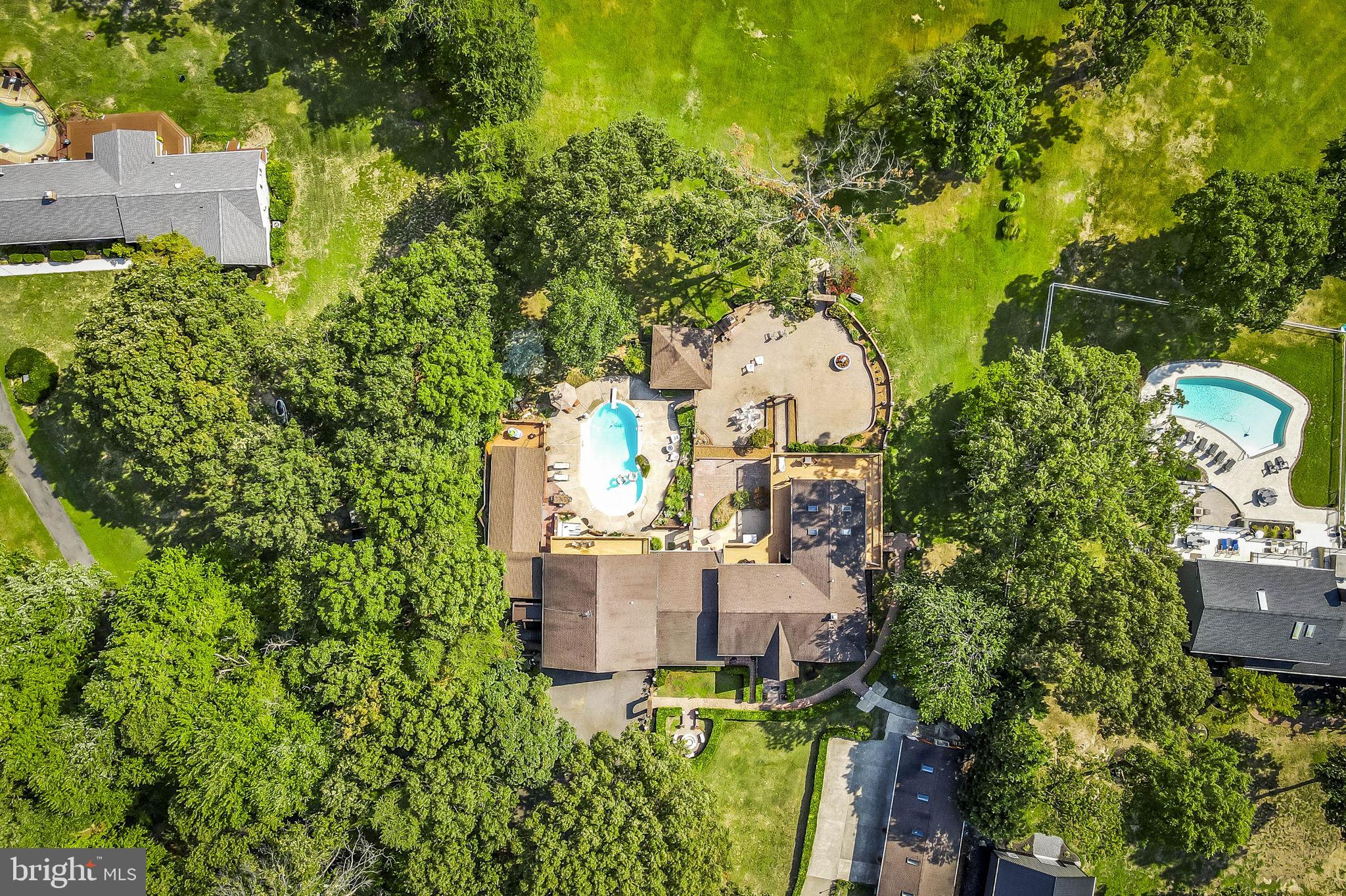 HICKORY POINT - Residential