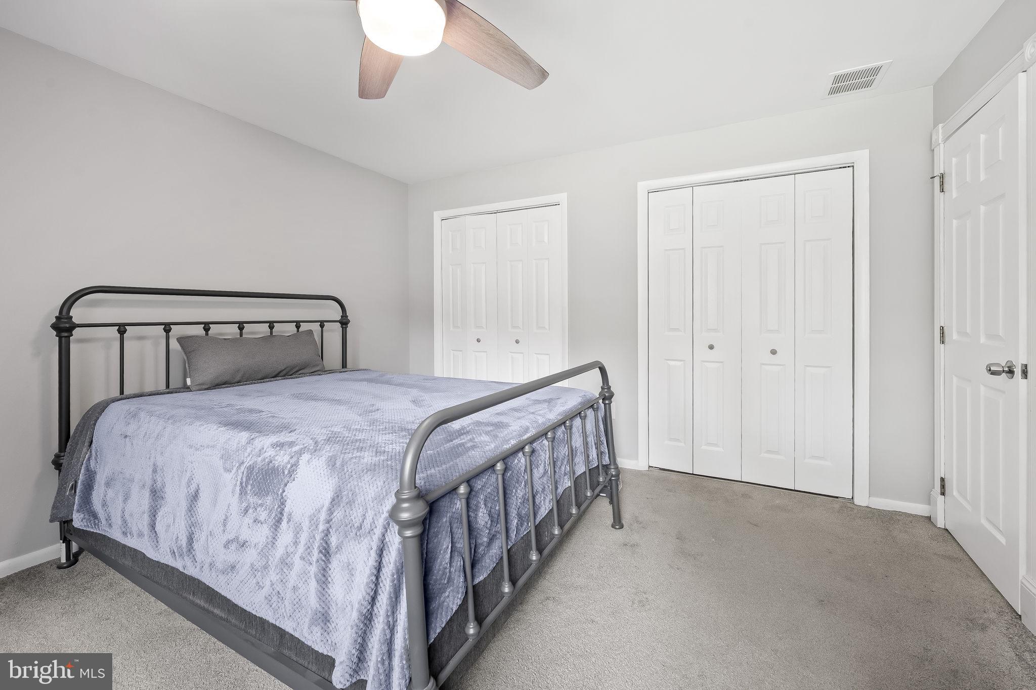 HICKORY POINT - Residential