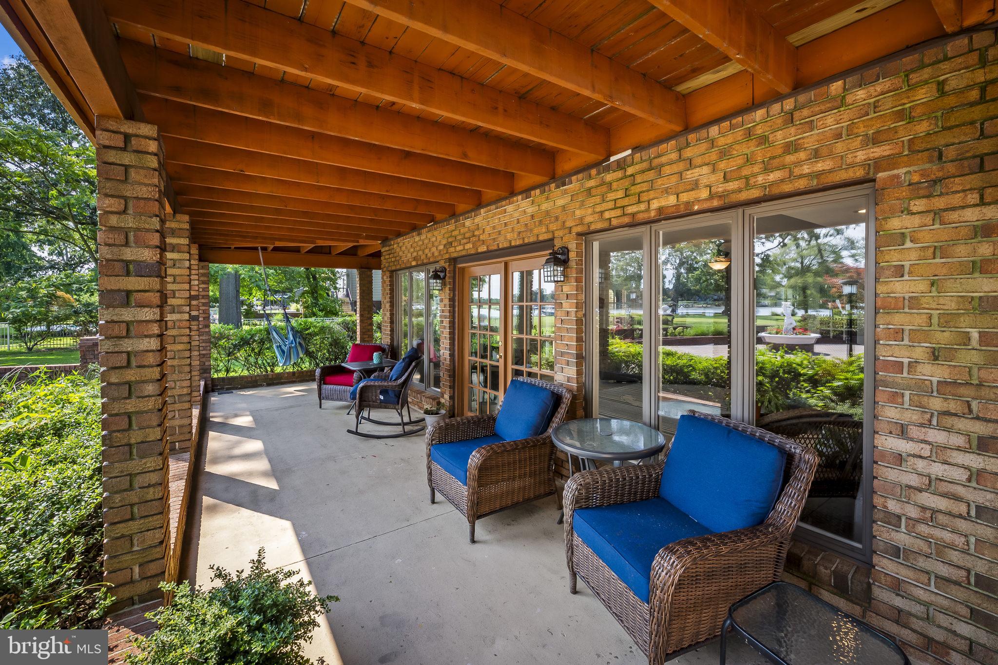 HICKORY POINT - Residential