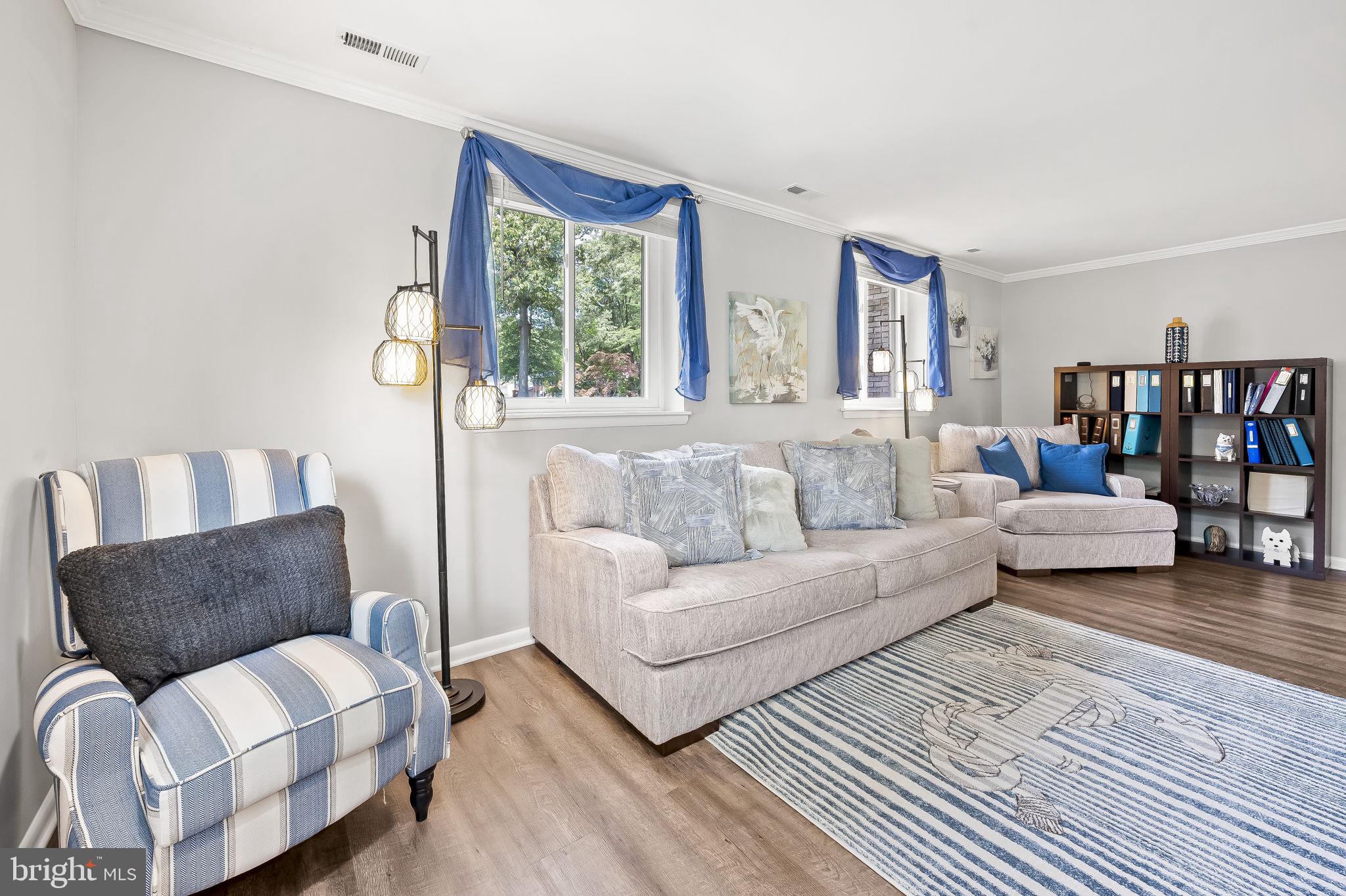 HICKORY POINT - Residential