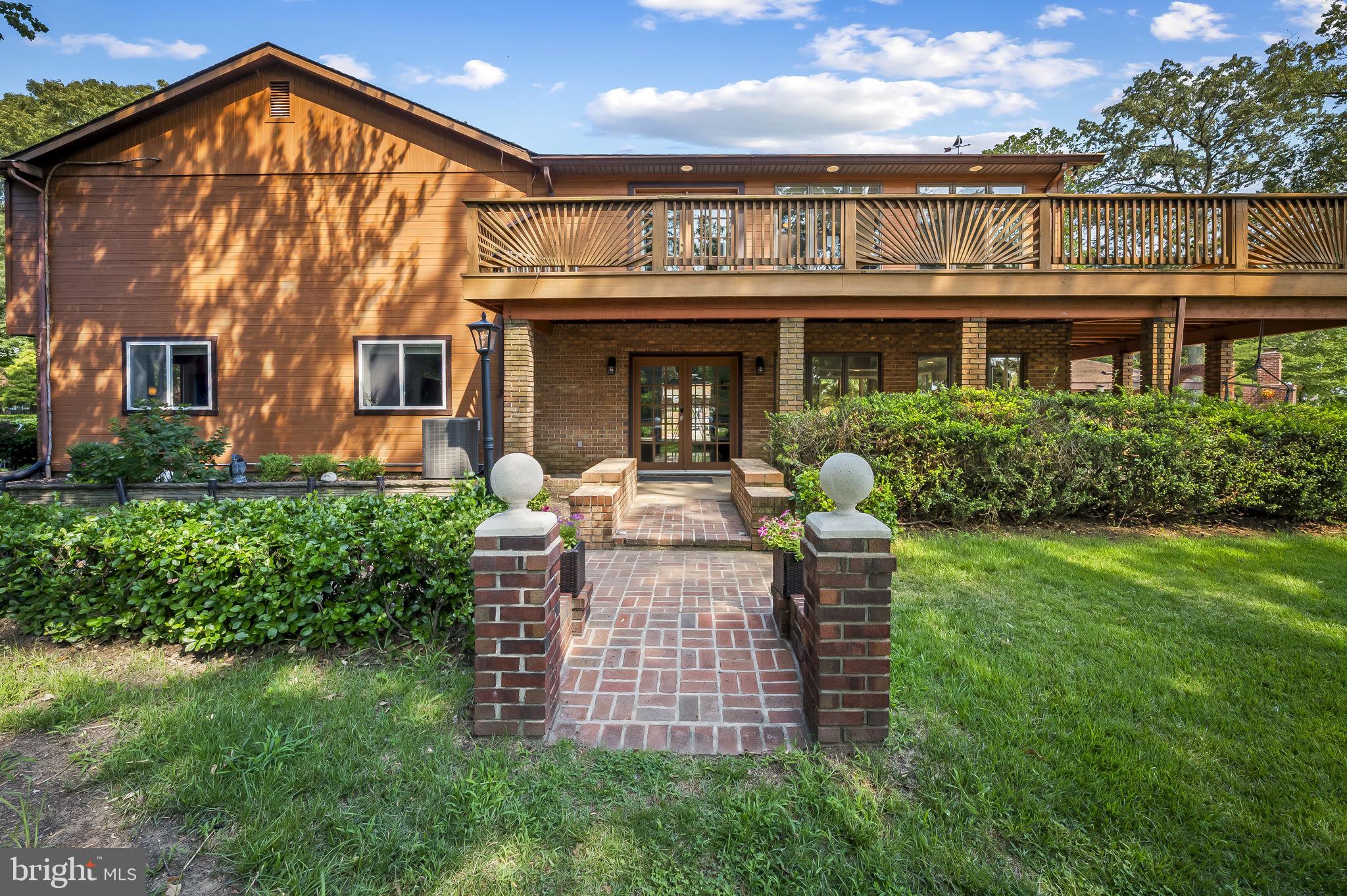 HICKORY POINT - Residential