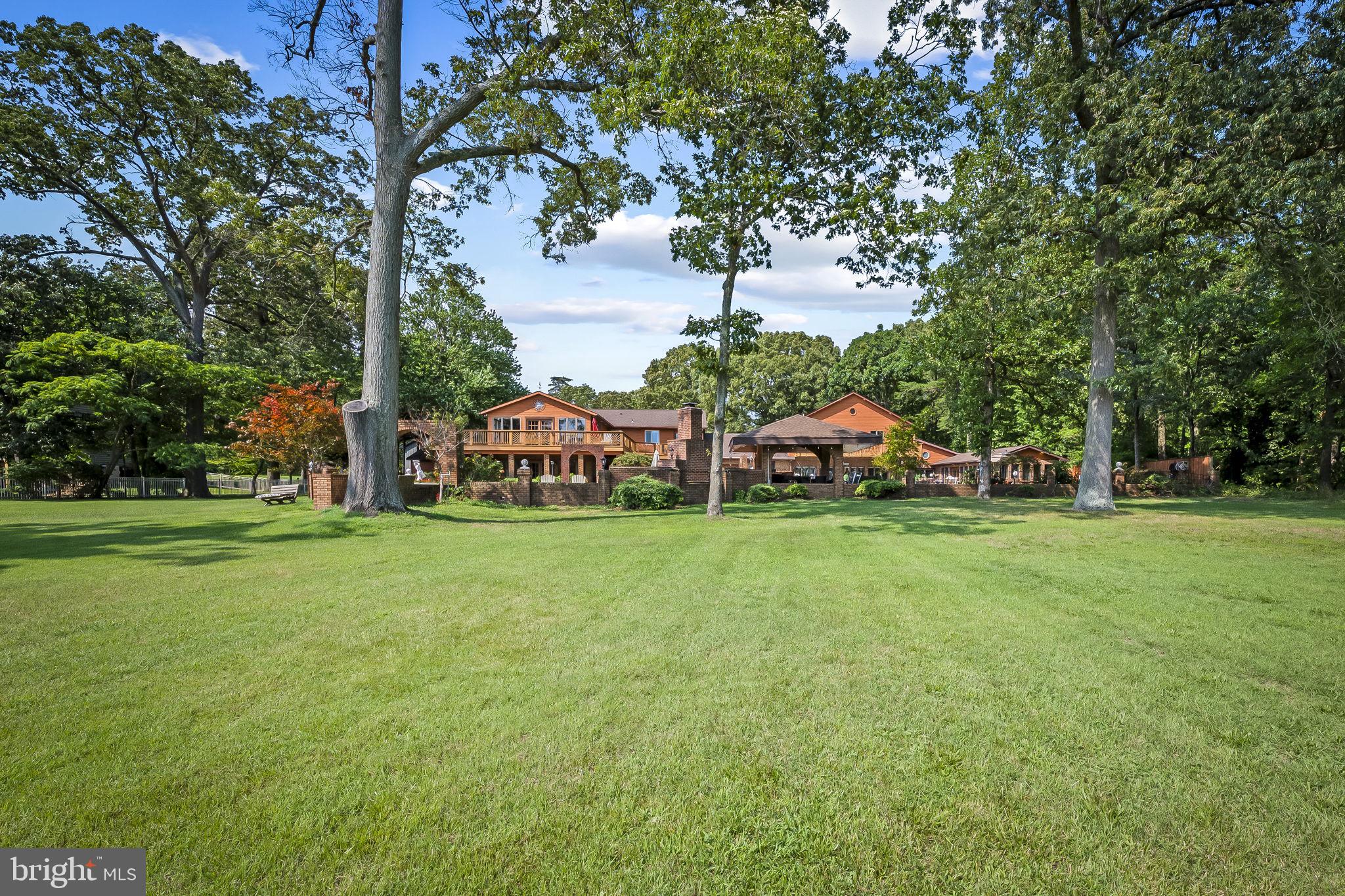 HICKORY POINT - Residential