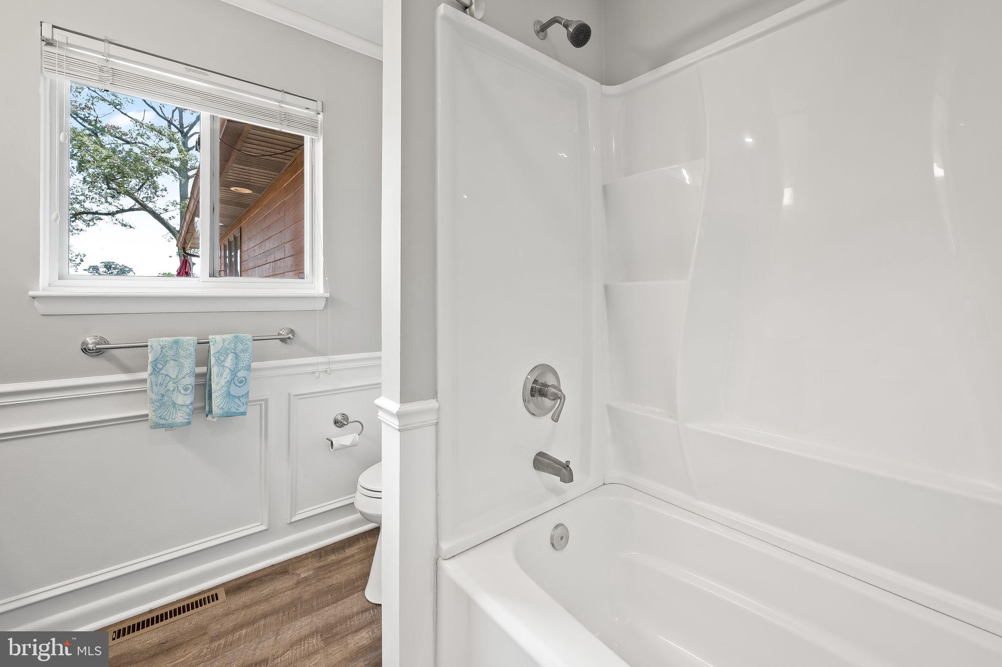 HICKORY POINT - Residential