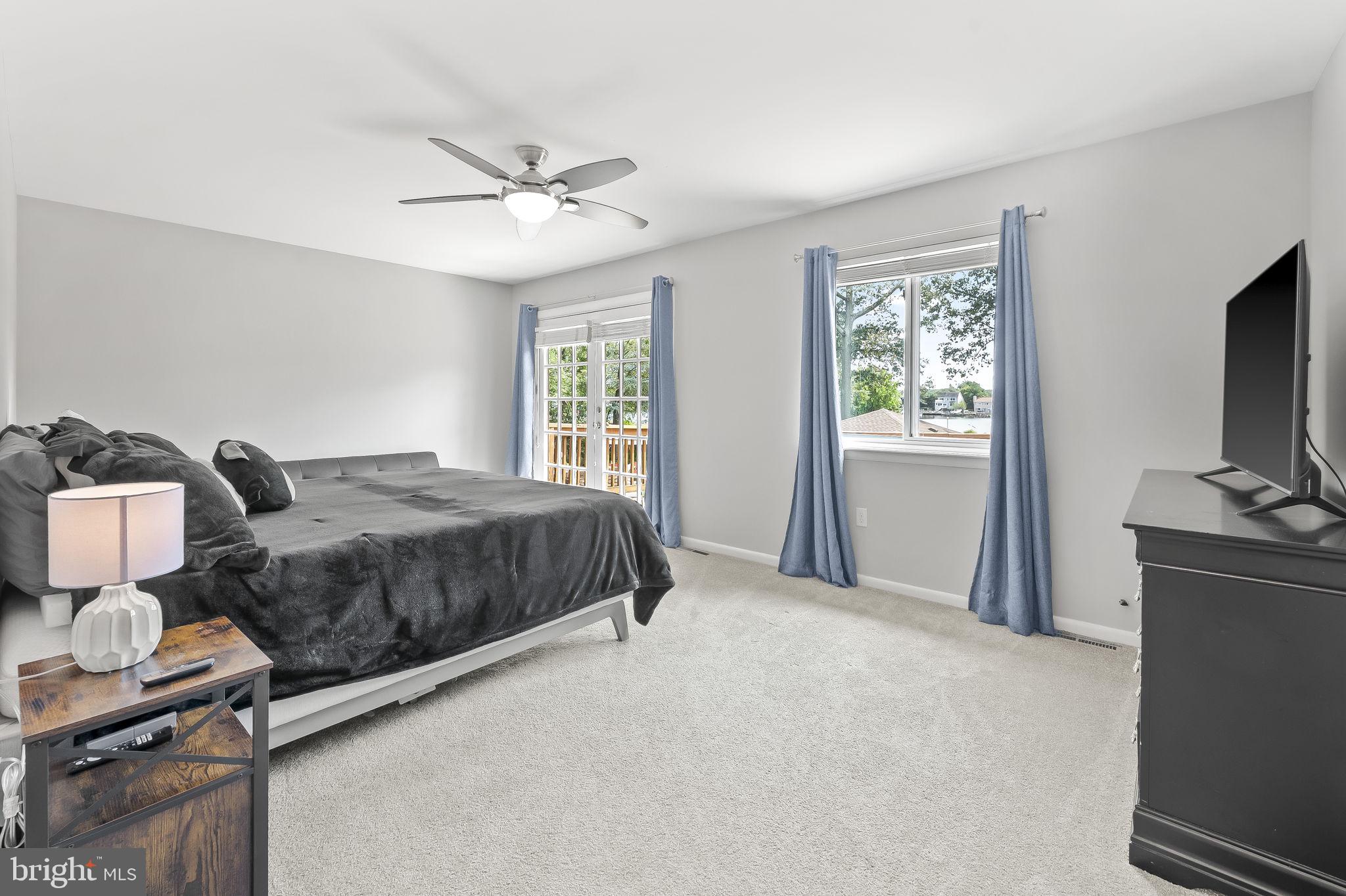 HICKORY POINT - Residential