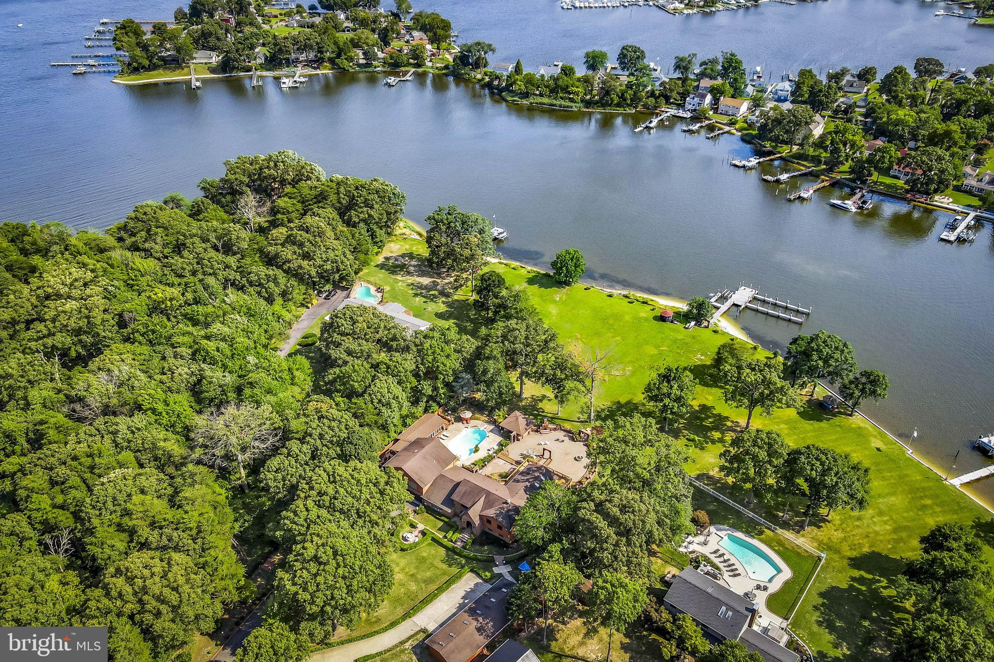 HICKORY POINT - Residential