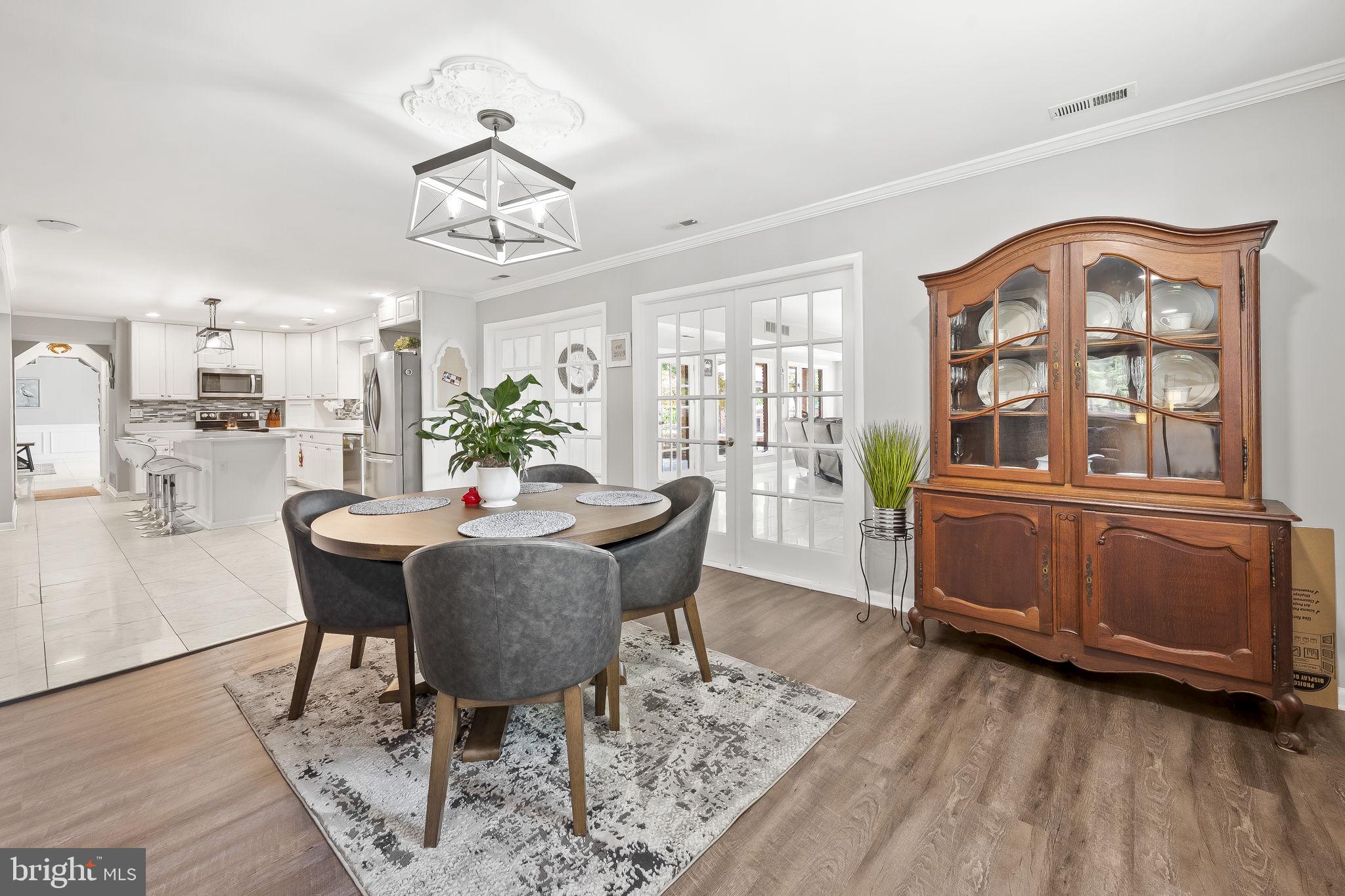 HICKORY POINT - Residential