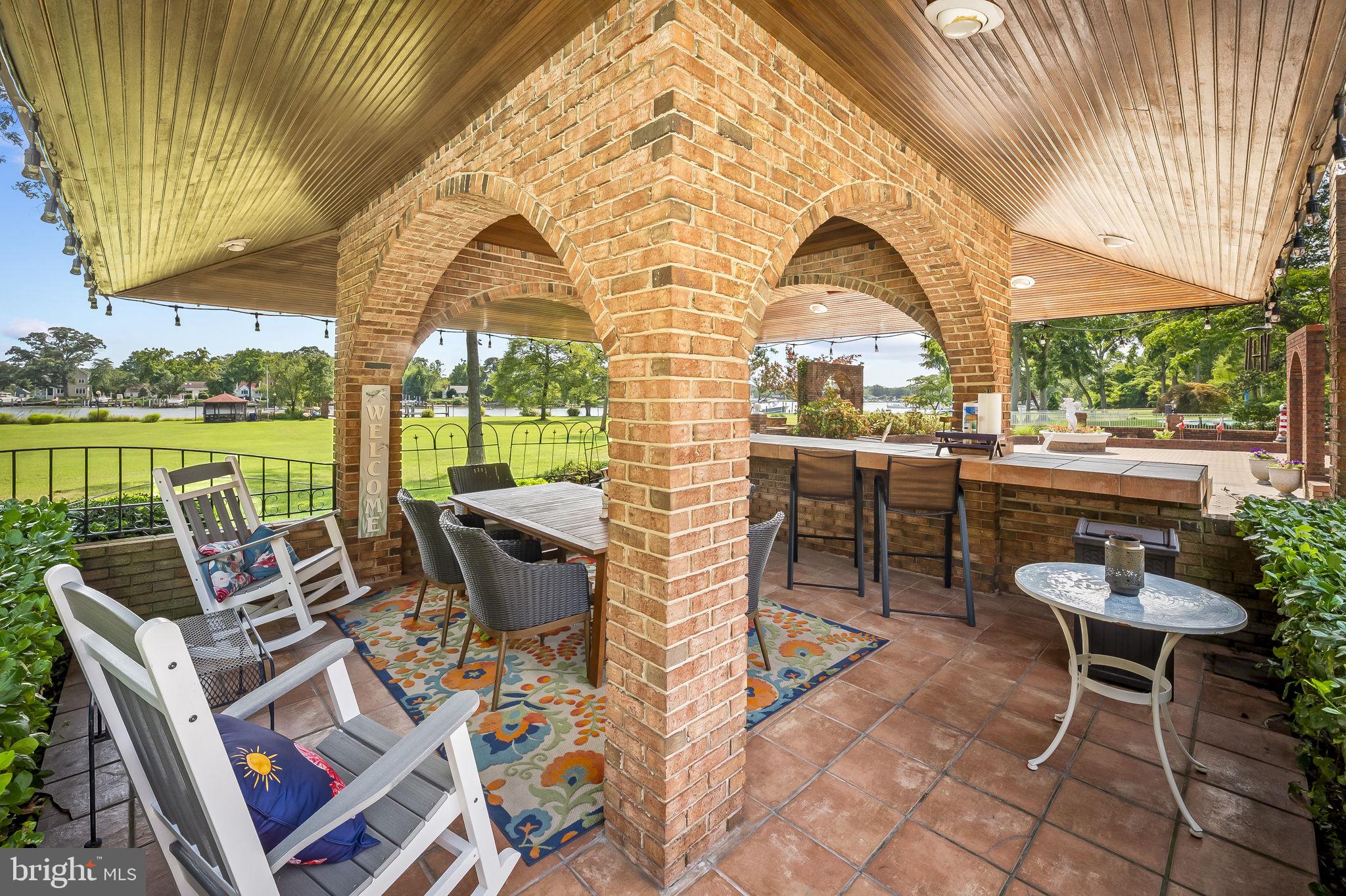 HICKORY POINT - Residential