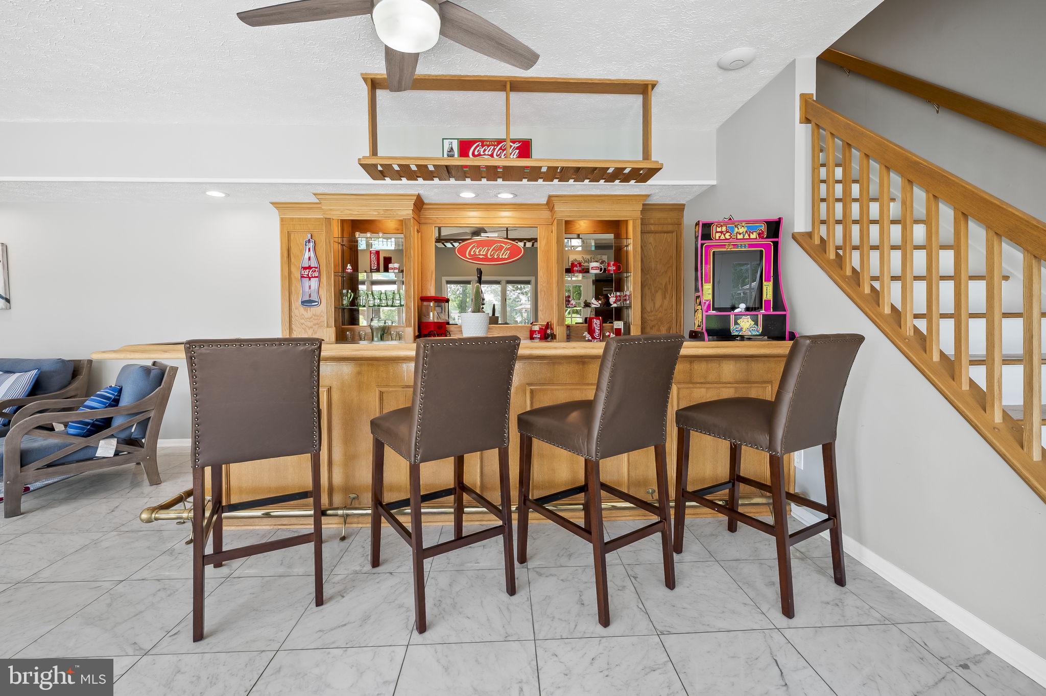 HICKORY POINT - Residential