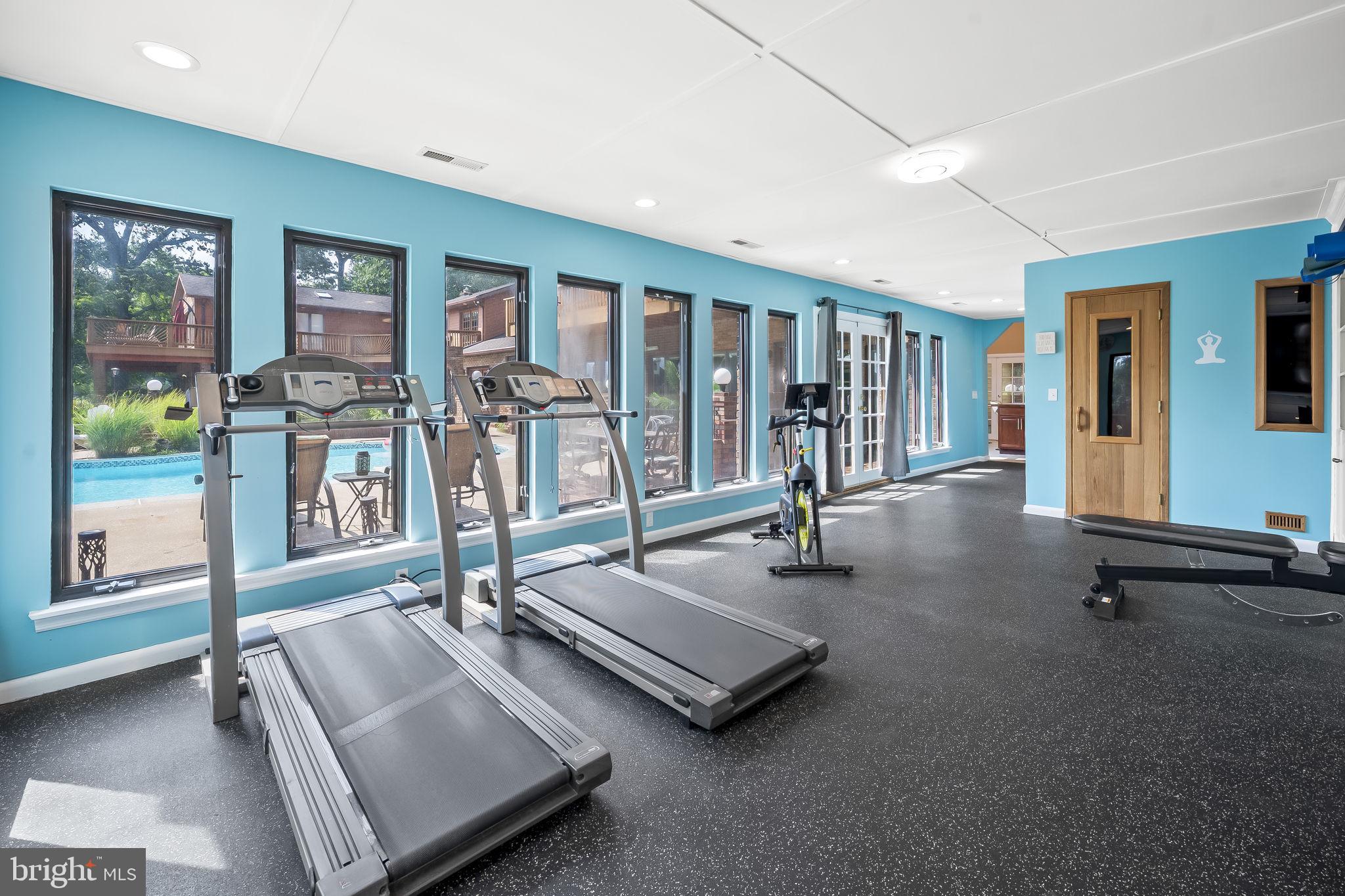 HICKORY POINT - Residential