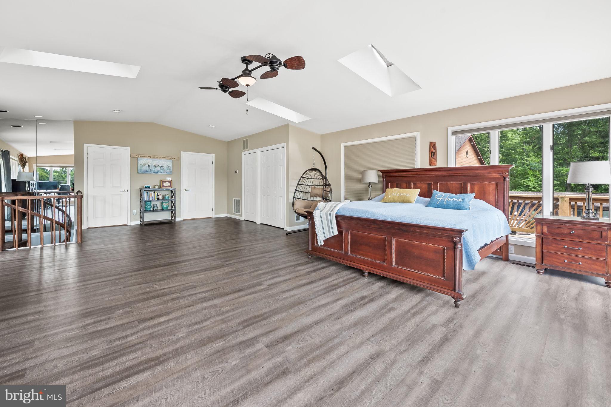 HICKORY POINT - Residential