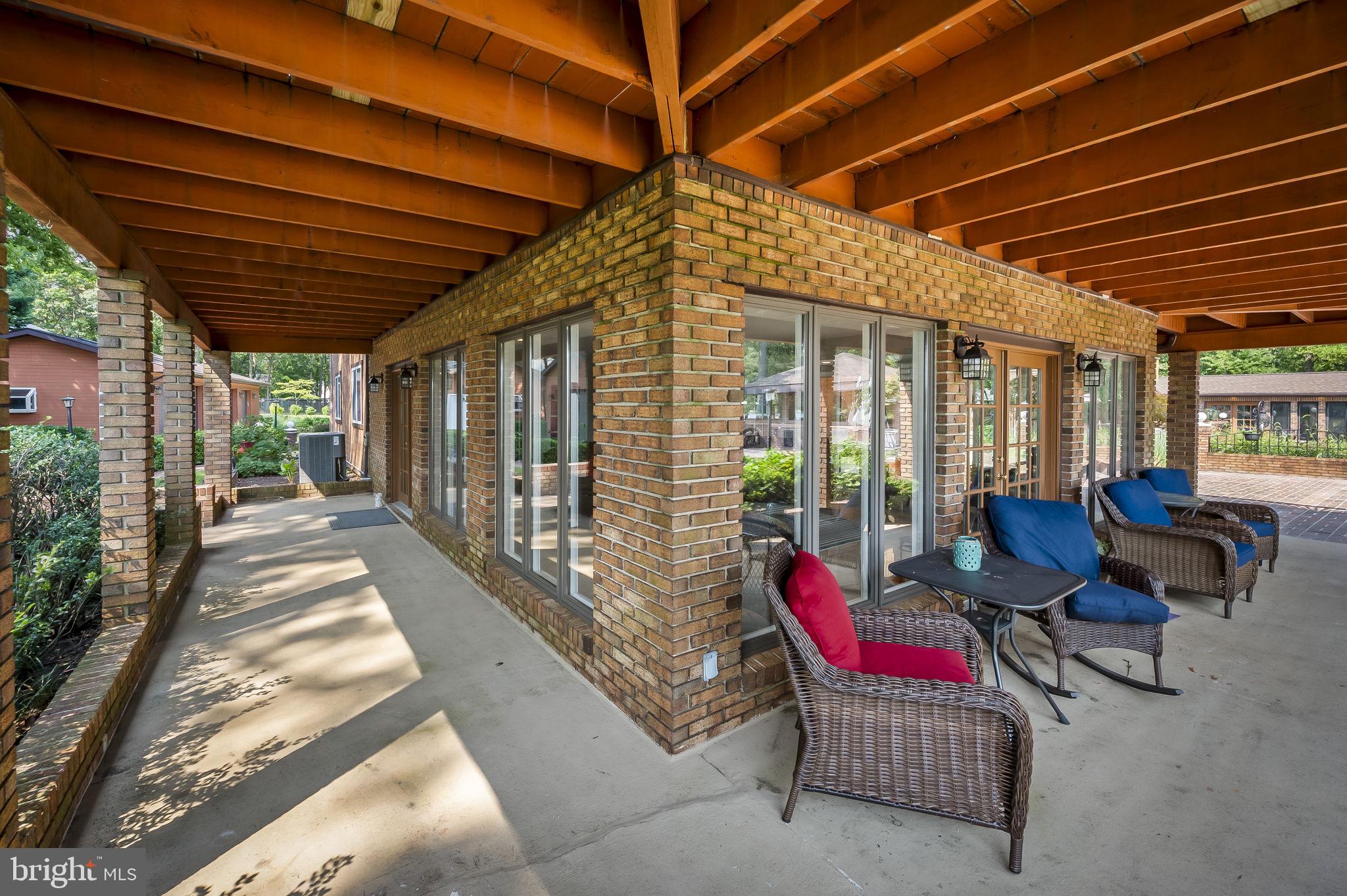 HICKORY POINT - Residential