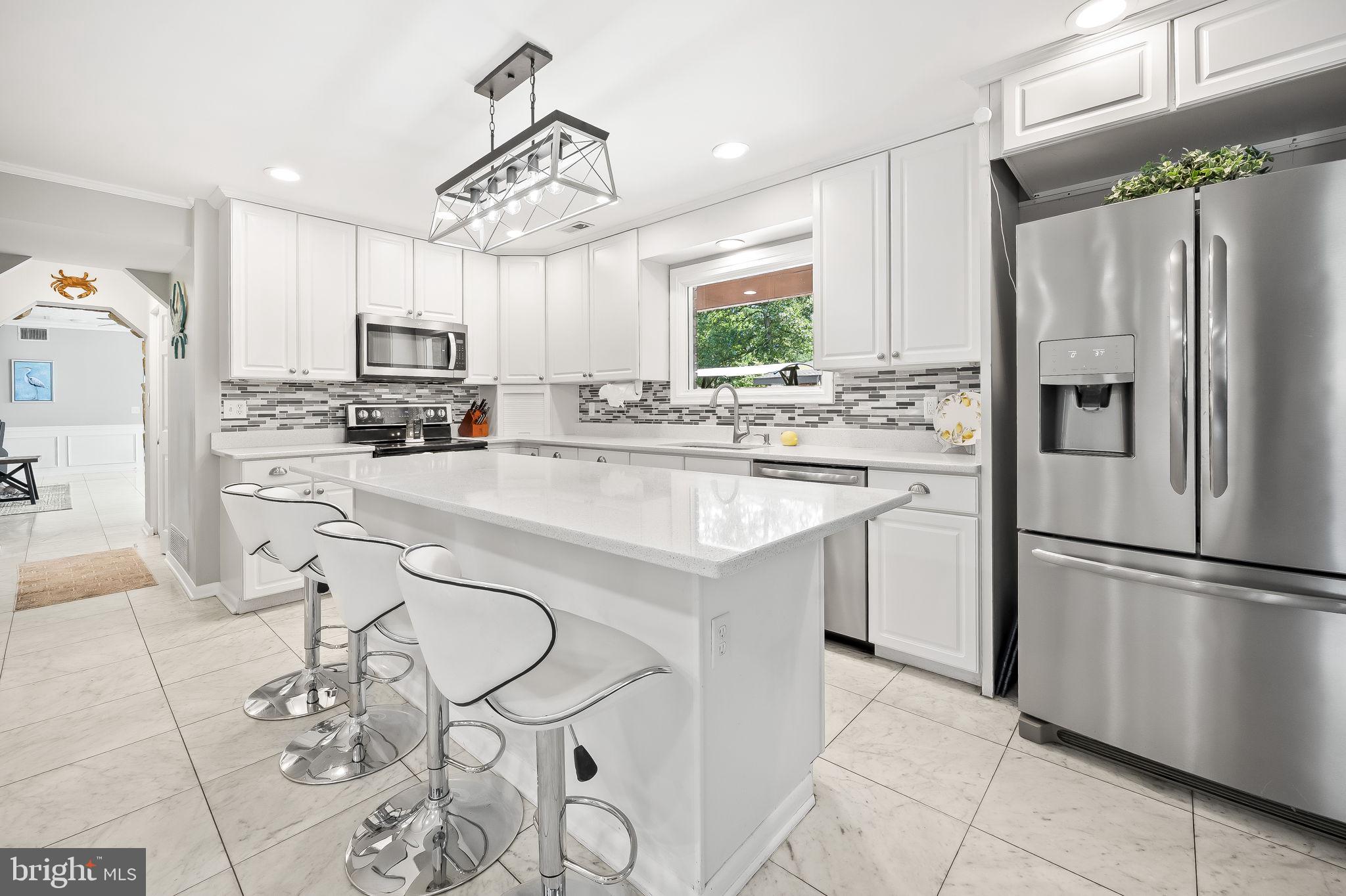 HICKORY POINT - Residential