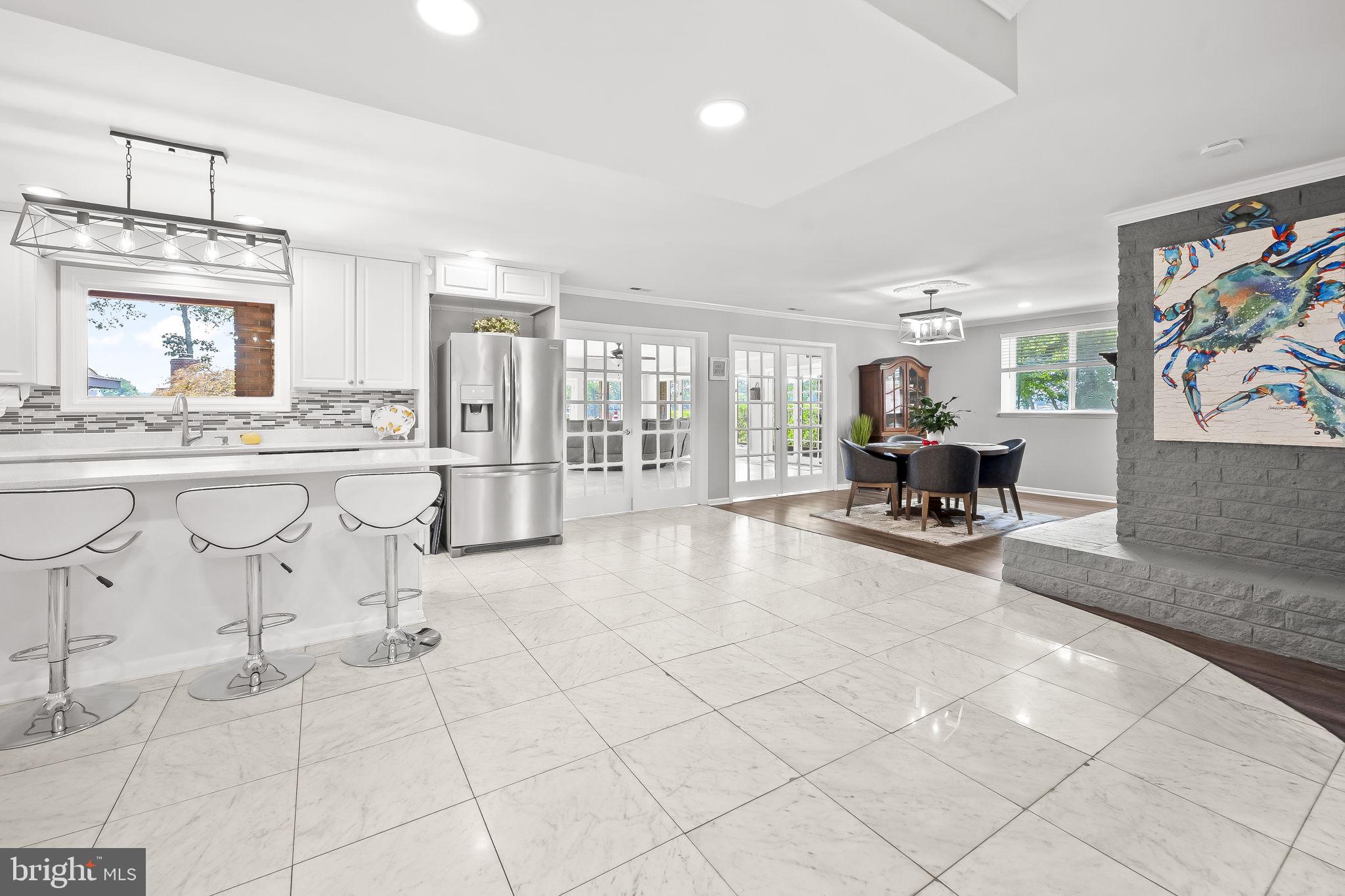 HICKORY POINT - Residential