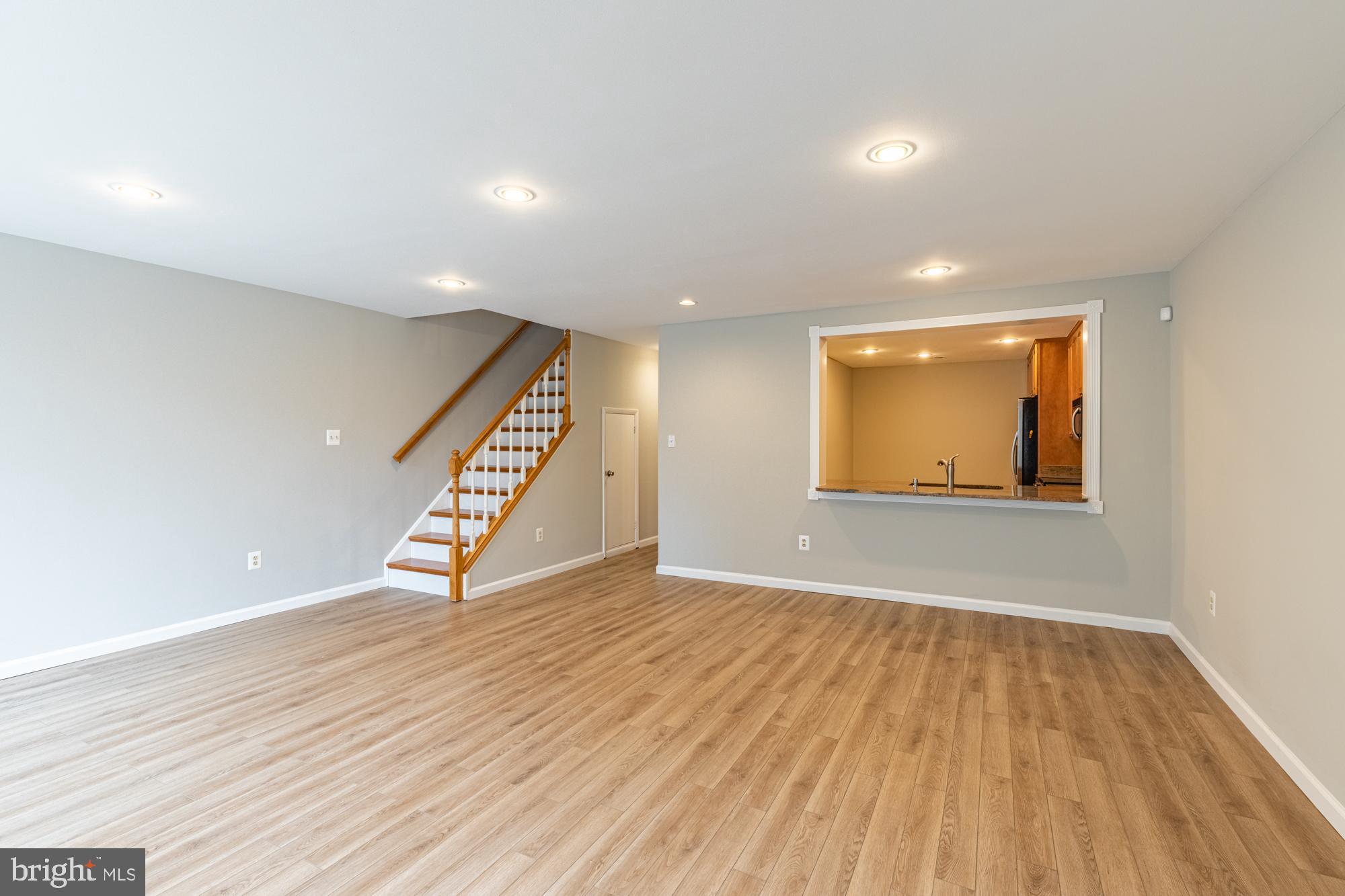 SOUTHAMPTON - Residential Lease