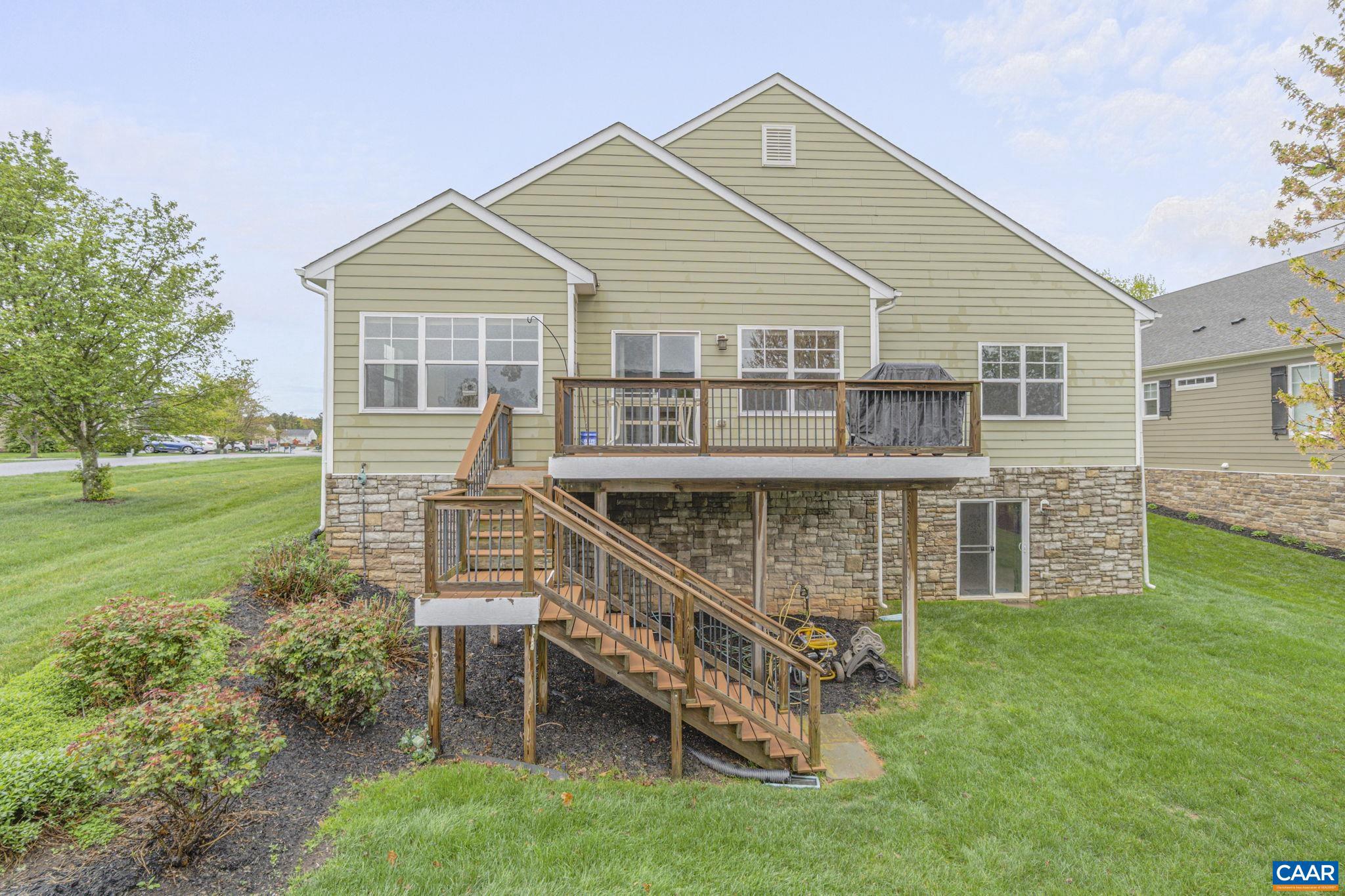 SPRING CREEK - Residential