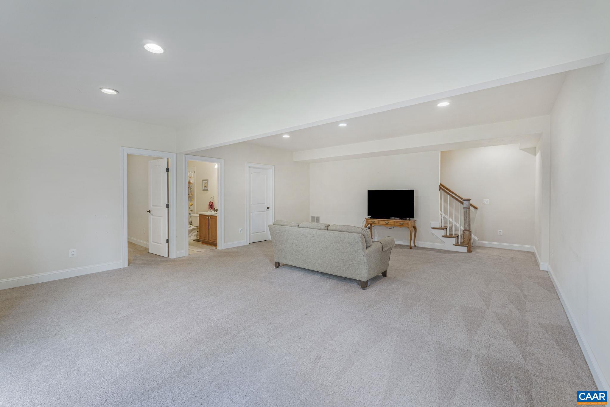 SPRING CREEK - Residential