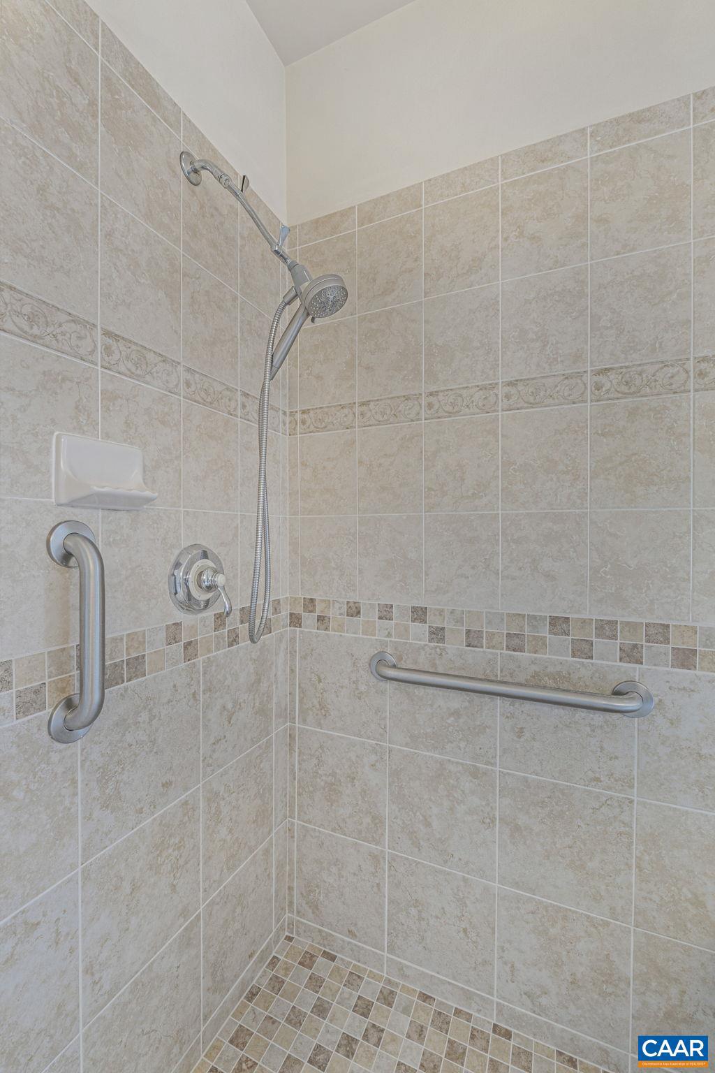 SPRING CREEK - Residential