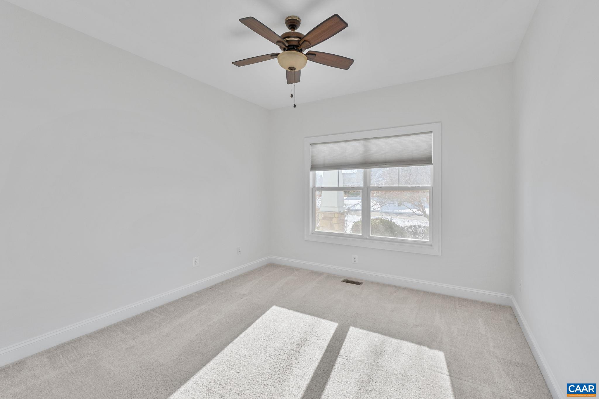 SPRING CREEK - Residential