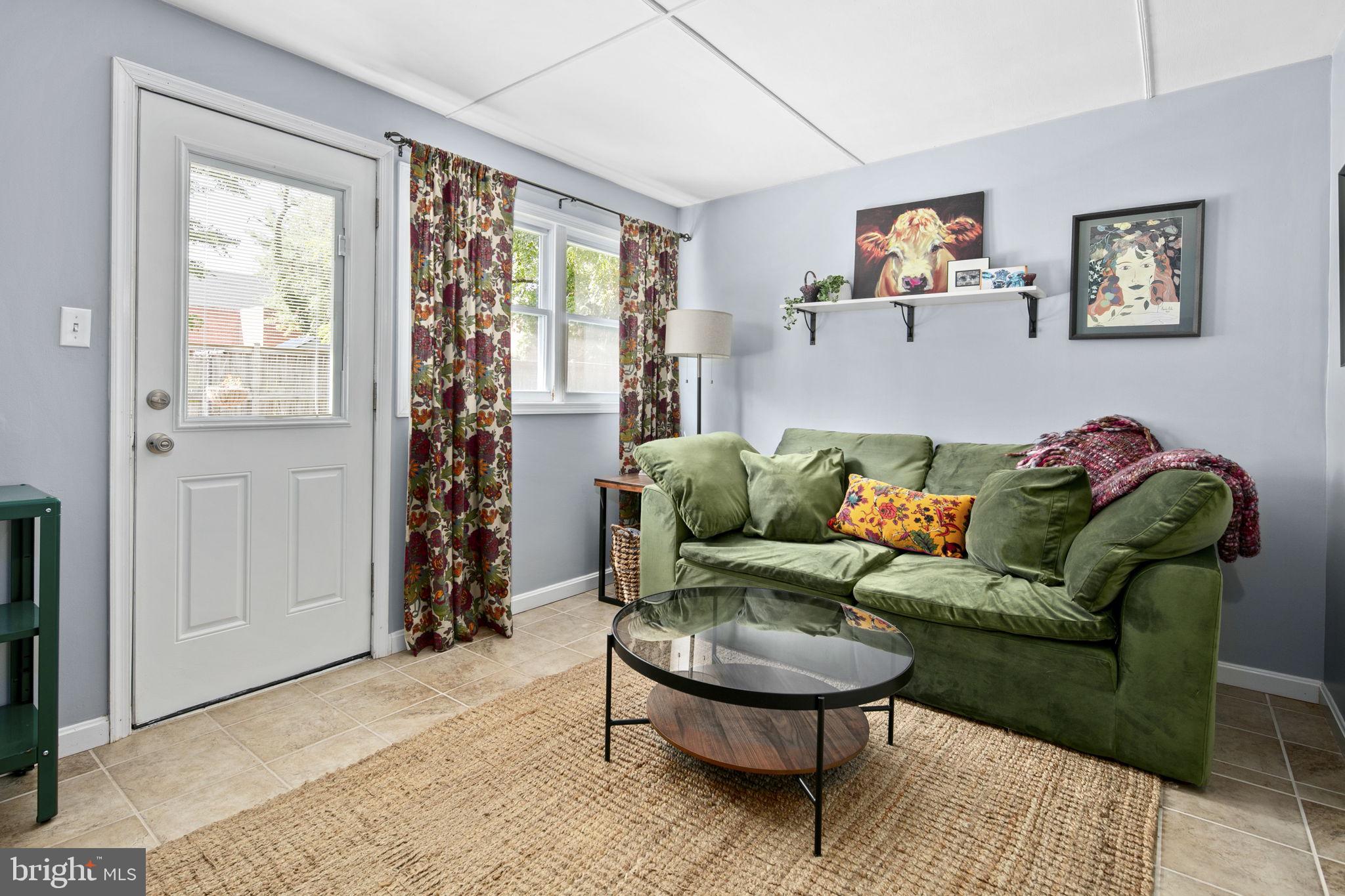 HAZELTINE HEIGHTS - Residential