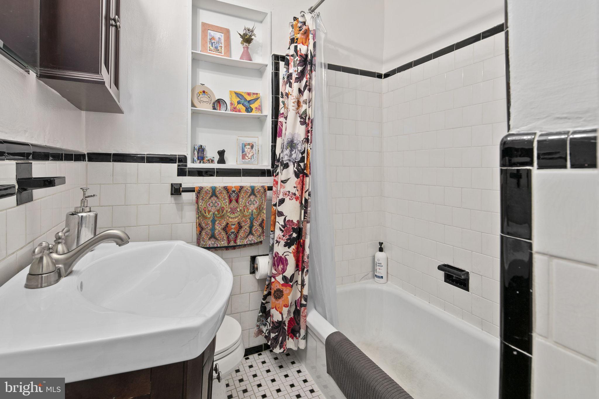 HAZELTINE HEIGHTS - Residential