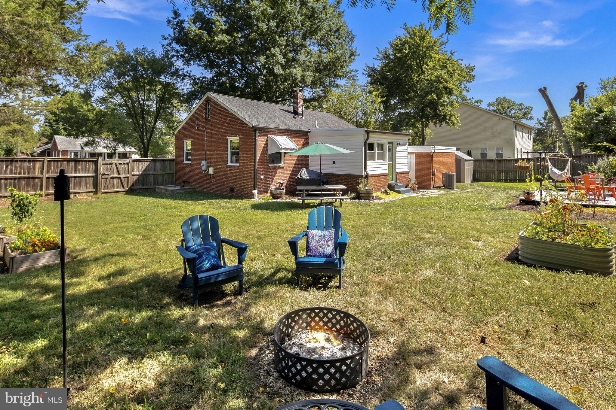 HAZELTINE HEIGHTS - Residential