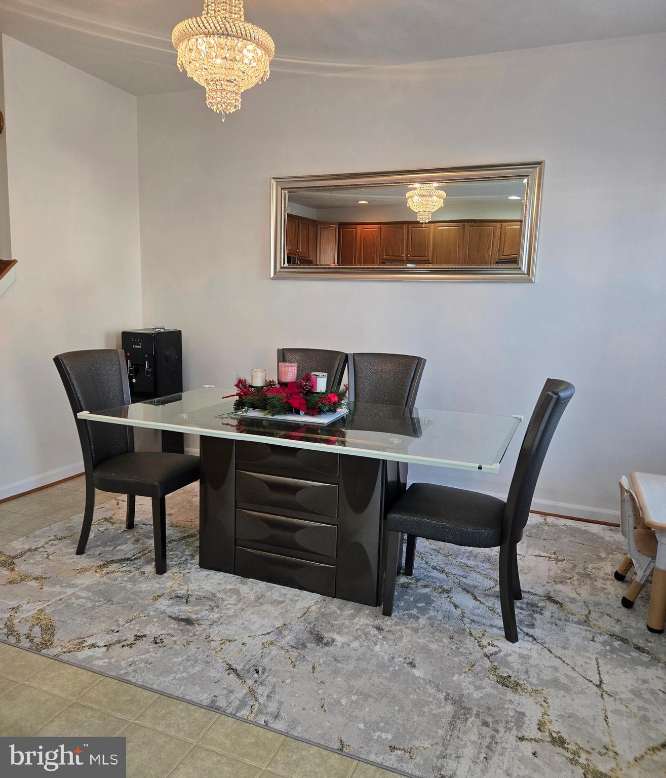 HOLLY WOODS - Residential