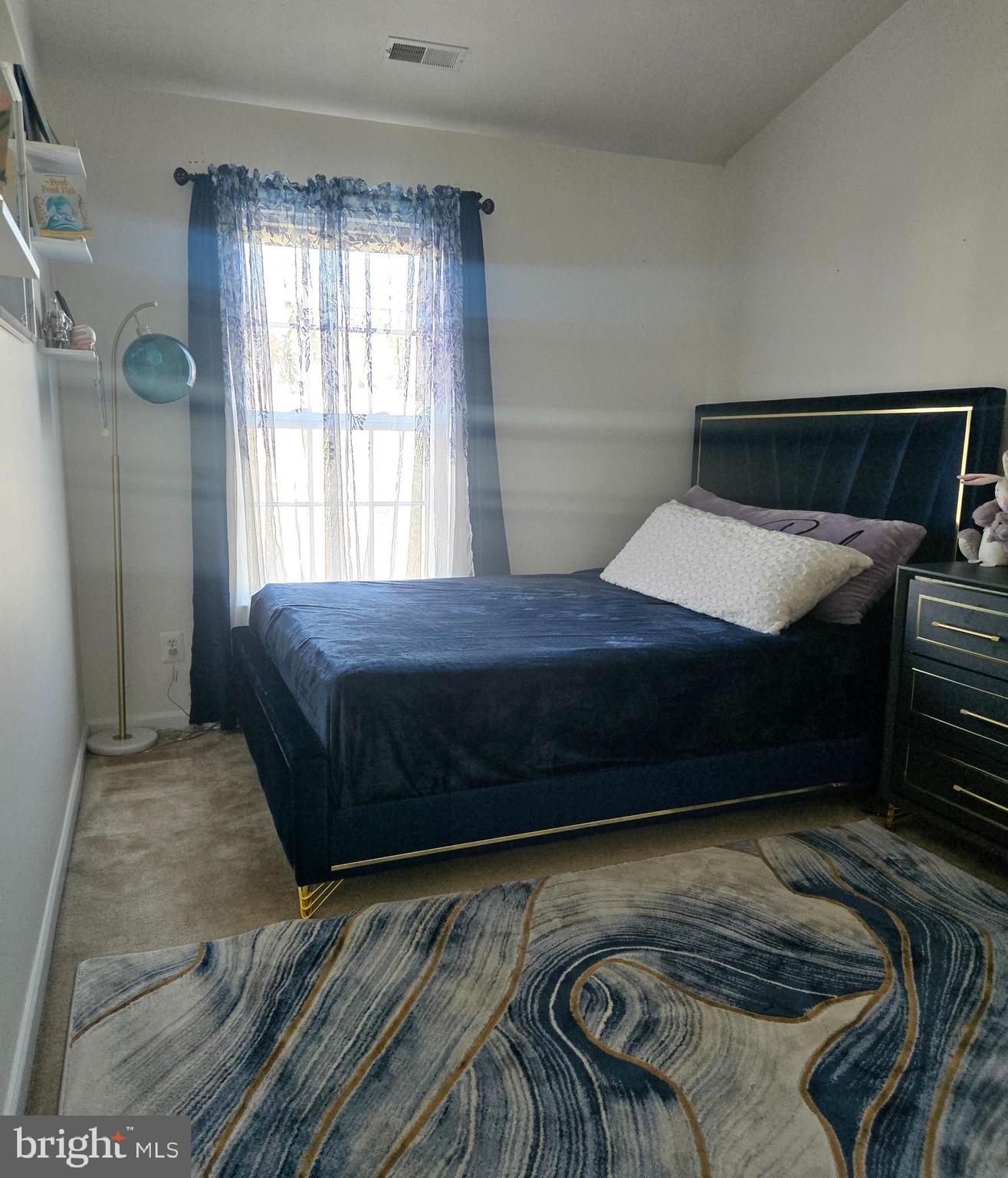 HOLLY WOODS - Residential