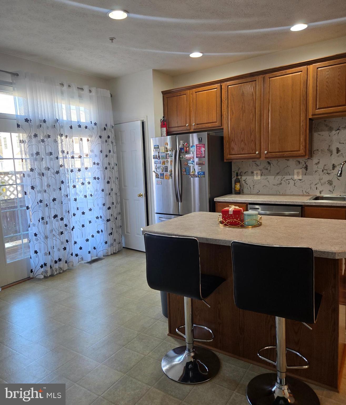 HOLLY WOODS - Residential