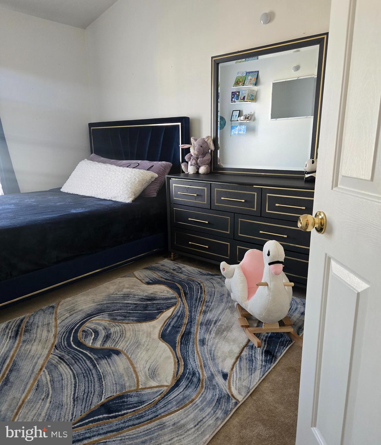 HOLLY WOODS - Residential