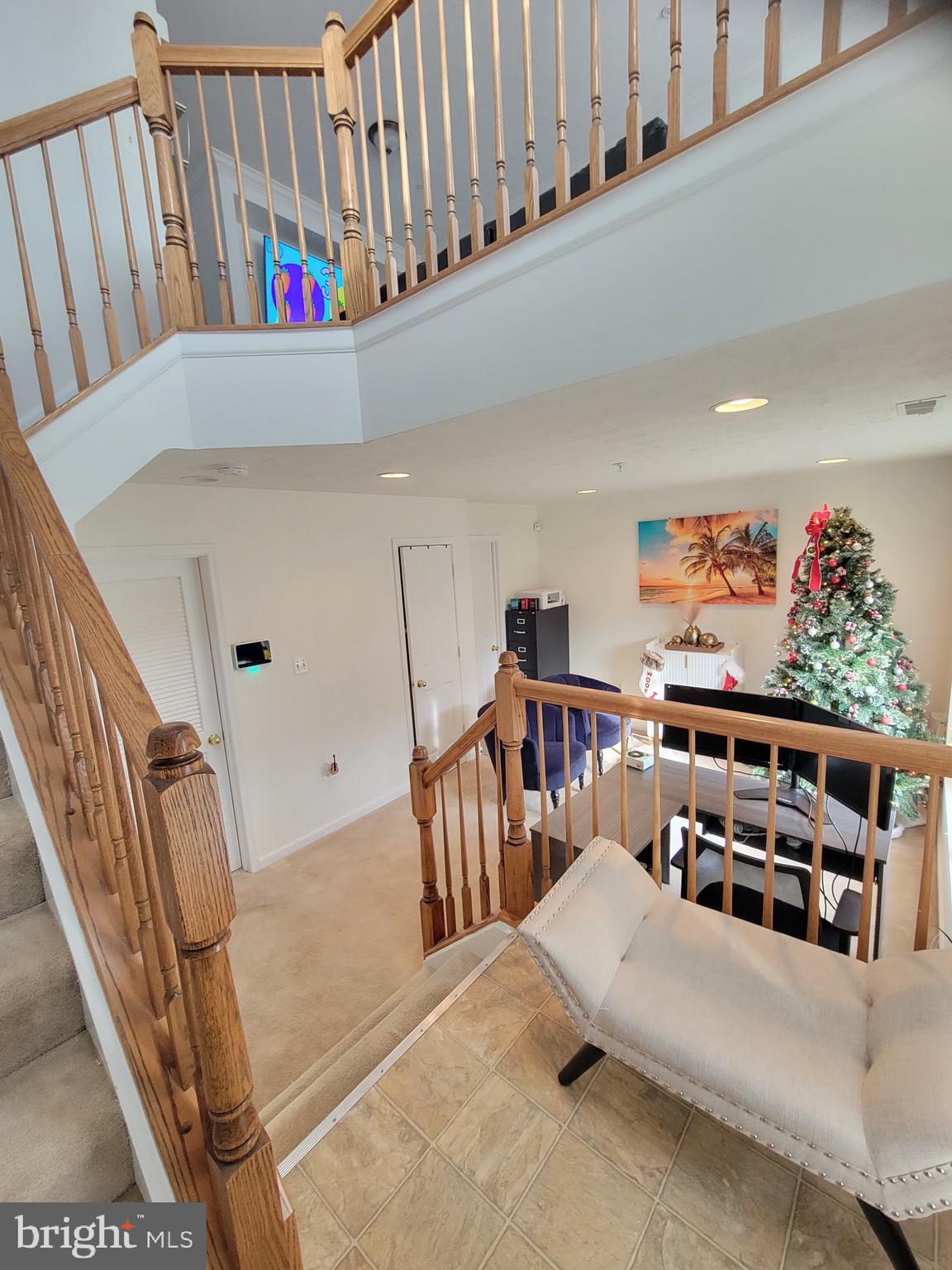 HOLLY WOODS - Residential