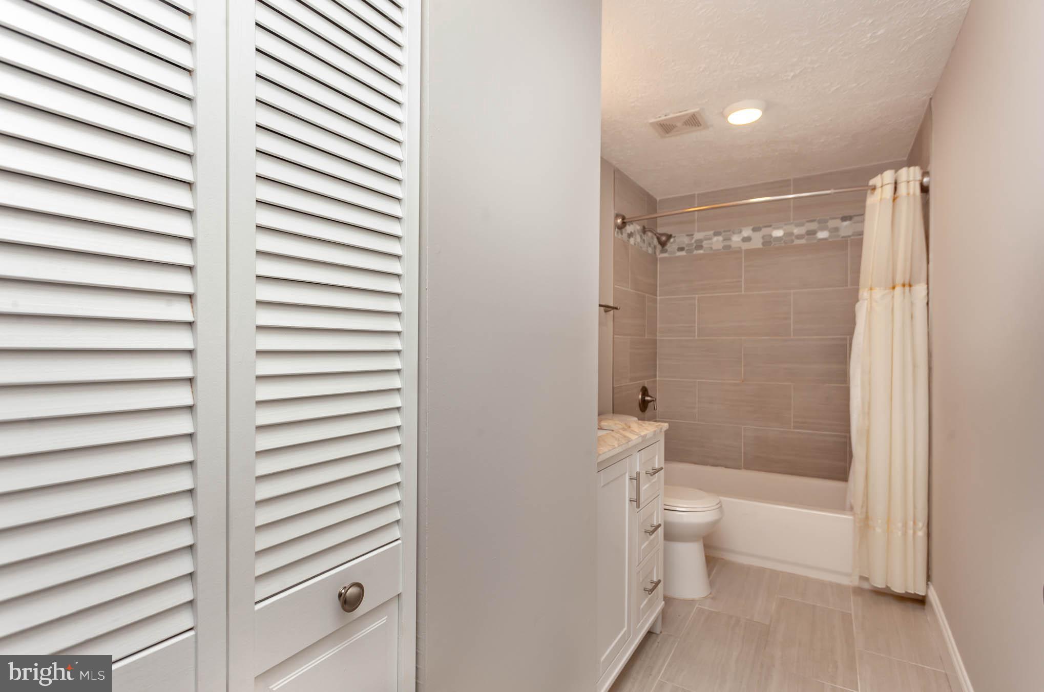 PARKVIEW TRAIL - Residential