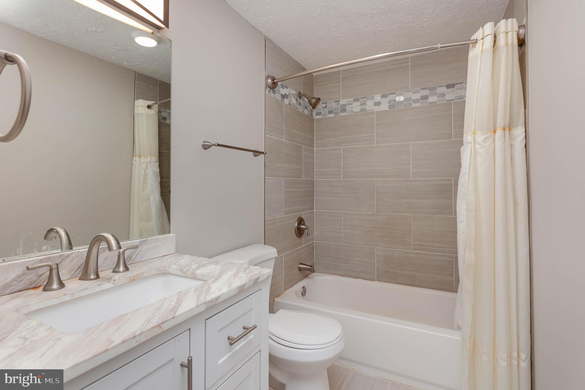 PARKVIEW TRAIL - Residential