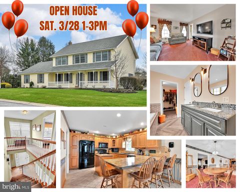 13 MANOR DR. LEBANON PA 17042