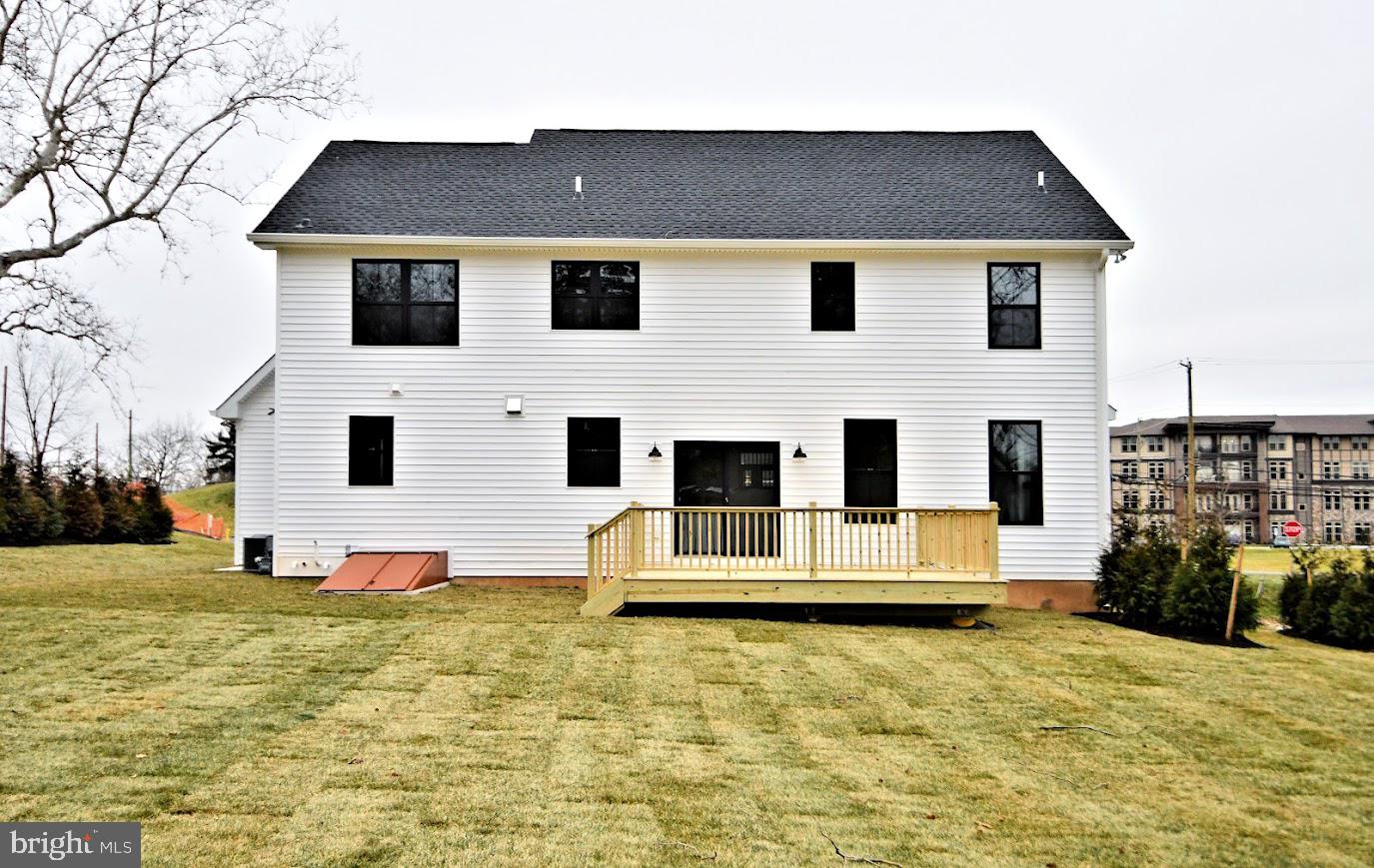 SYCAMORE FARM - Residential